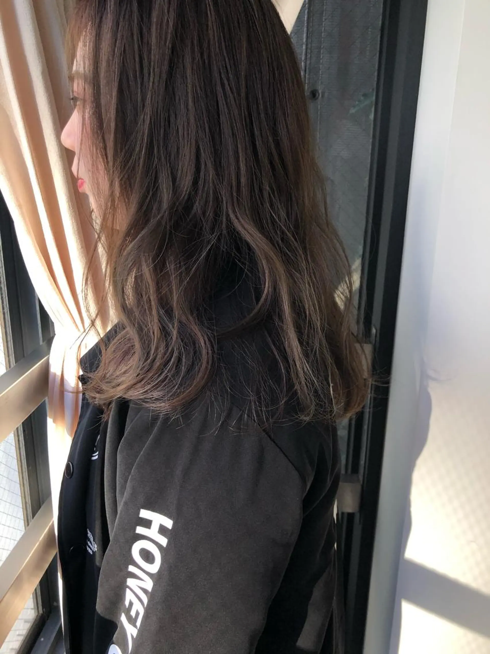 ミディアム 🤍LOREN エリコ🌈のヘアスタイル