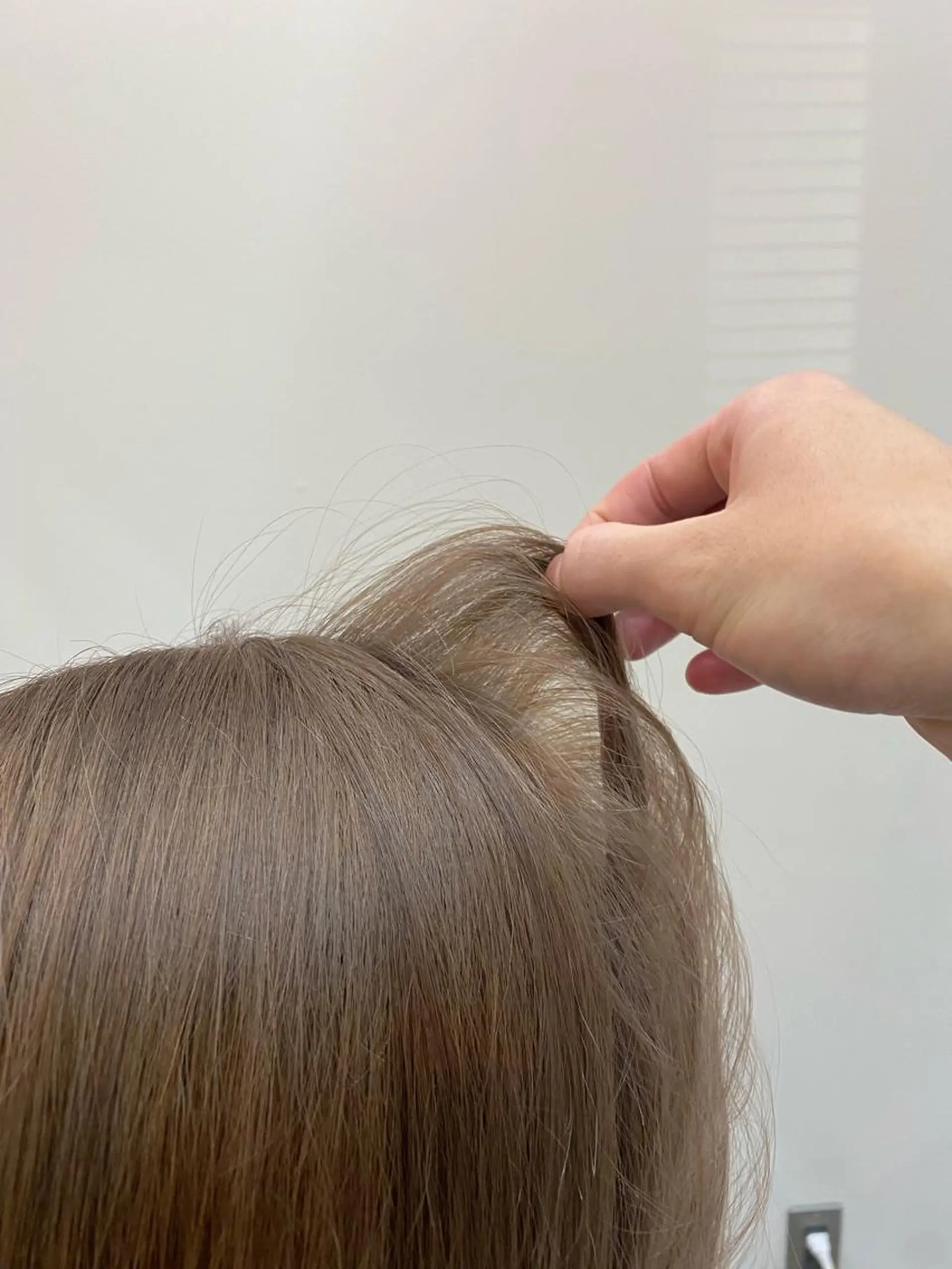 ロング カラー グレージュ ミルクティーグレージュ カット ヘアカラー ハイトーン/ボブ/ レイヤー💫カイセイのヘアスタイル