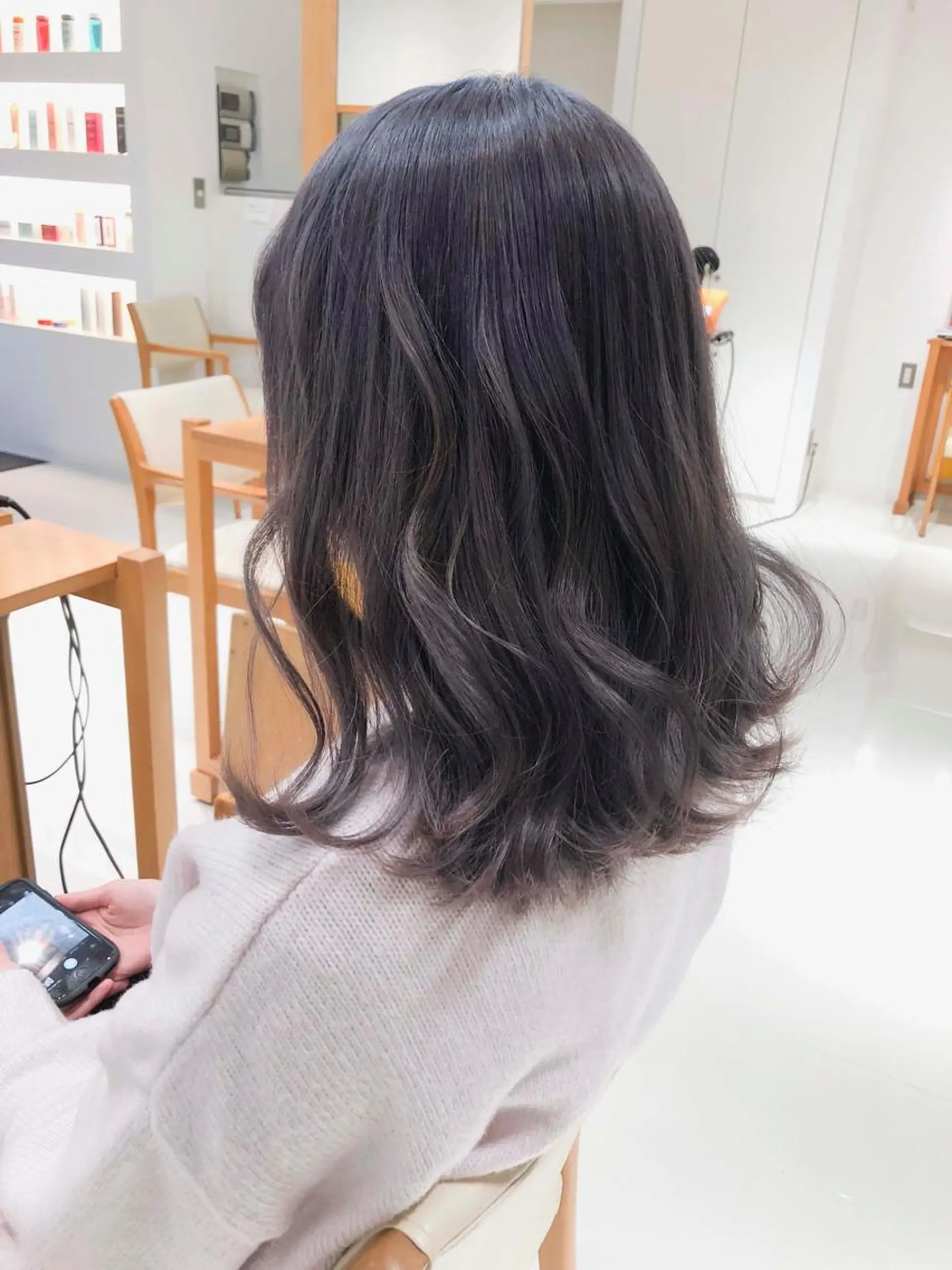 ミディアム カラー グレージュ ラベンダーカラー ラベンダーグレージュ ラベンダーグレー ヘアカラー トリートメント Days 透明感カラーのヘアスタイル