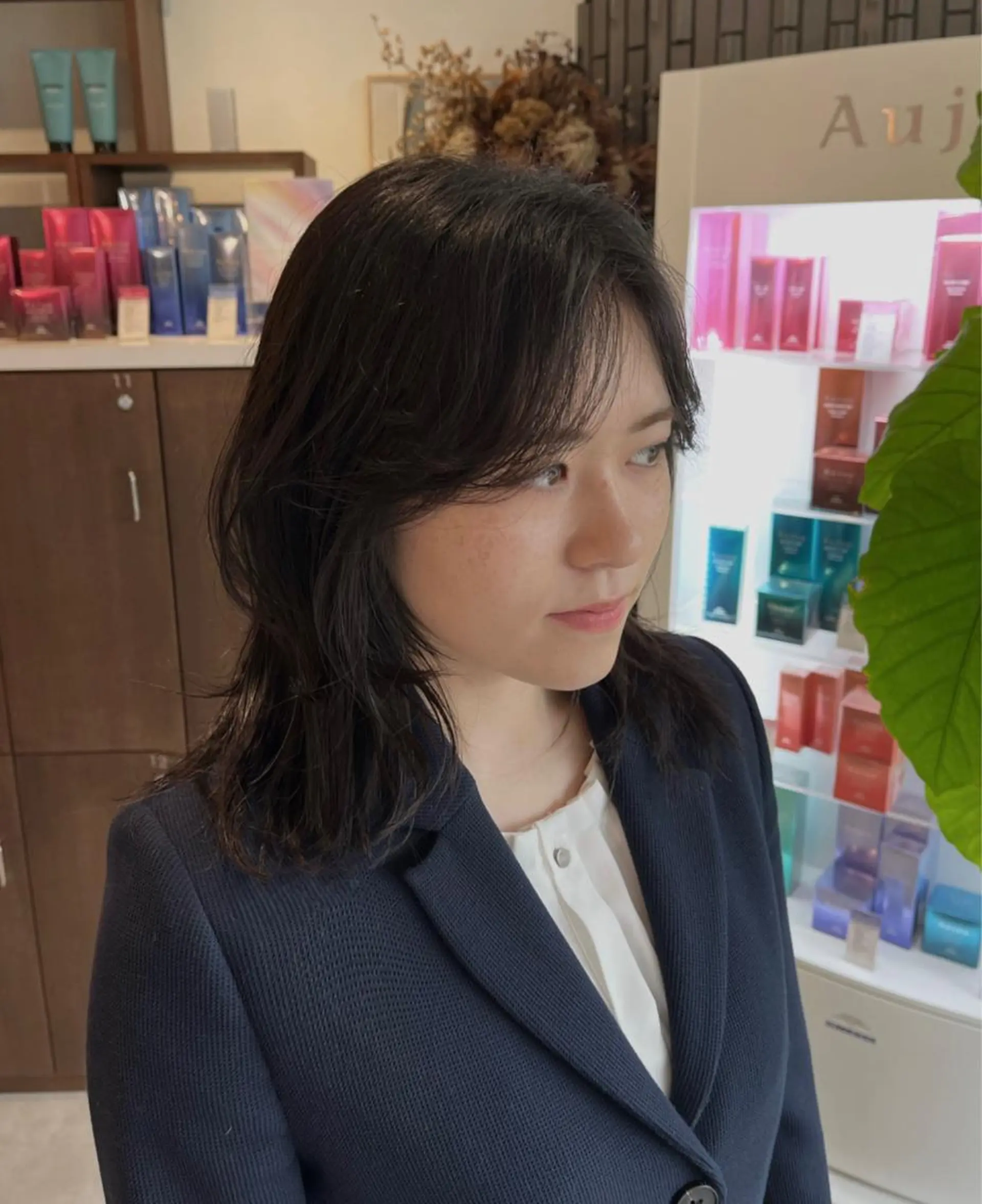 ミディアム レイヤーカット カット 和田 琉々香のヘアスタイル