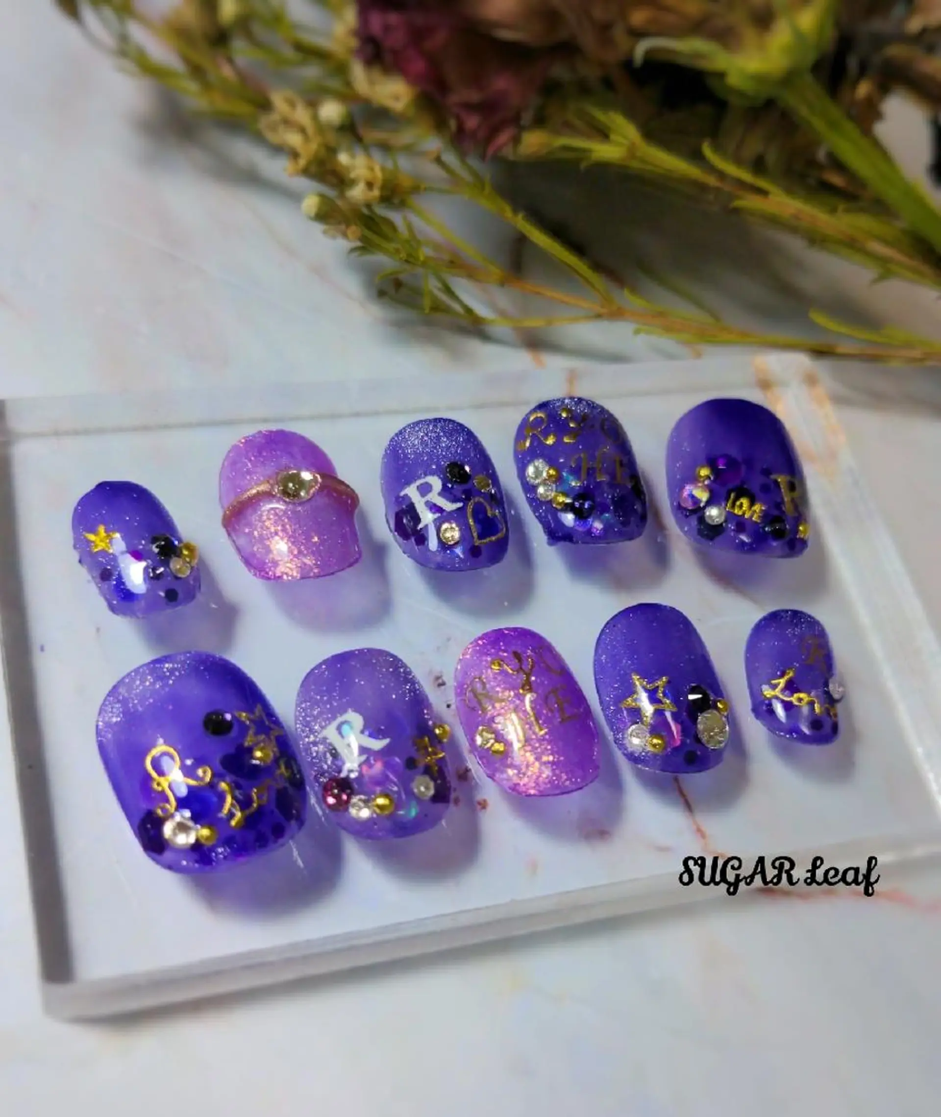 ネイル ネイルチップ SUGAR Leafのネイルデザイン