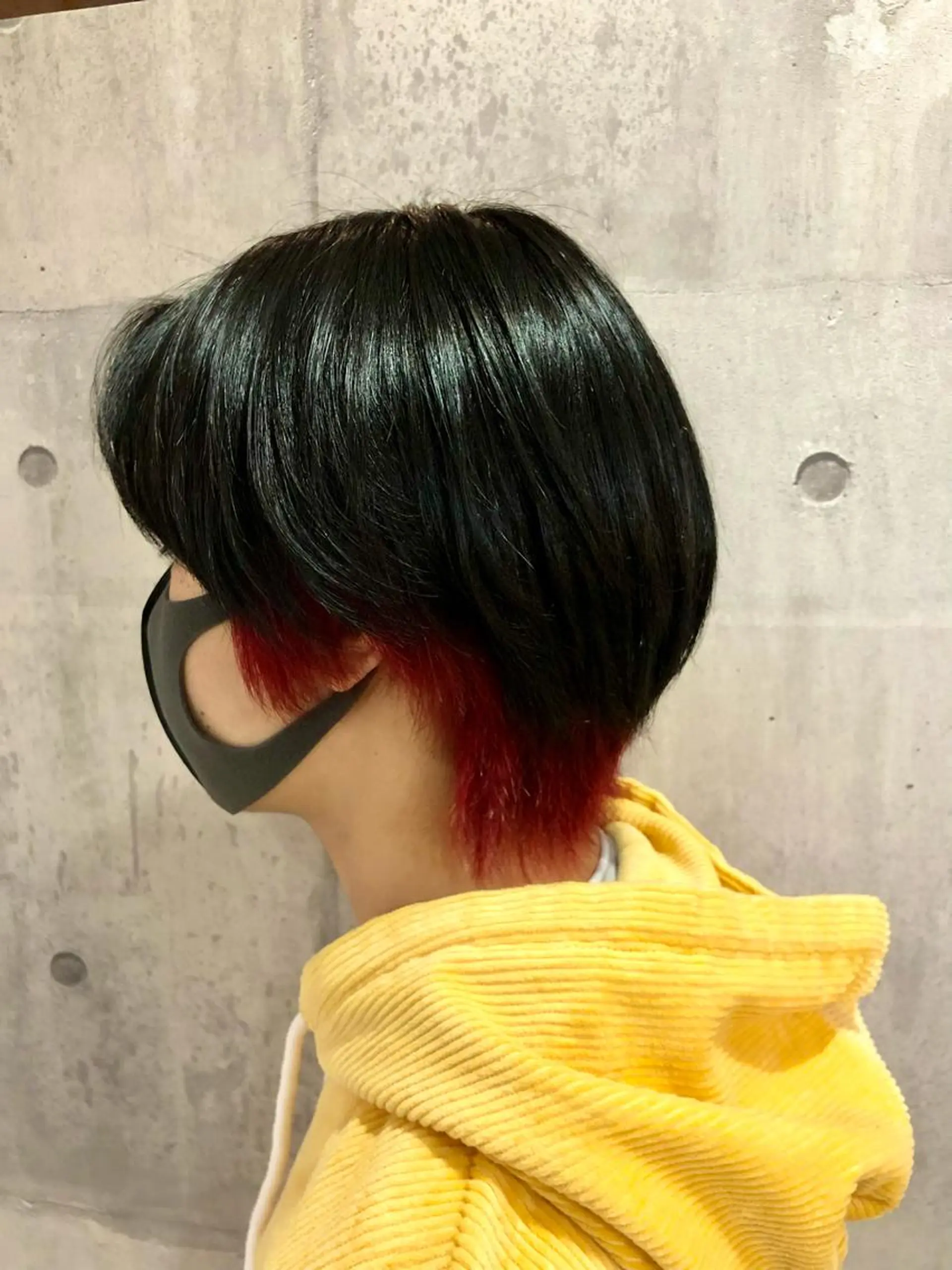 ショート カラー メンズ メンズインナーカラー メンズウルフカット インナーカラー オレンジ レッドカラー レイヤー/韓国 ハイトーン興津史弥のヘアスタイル