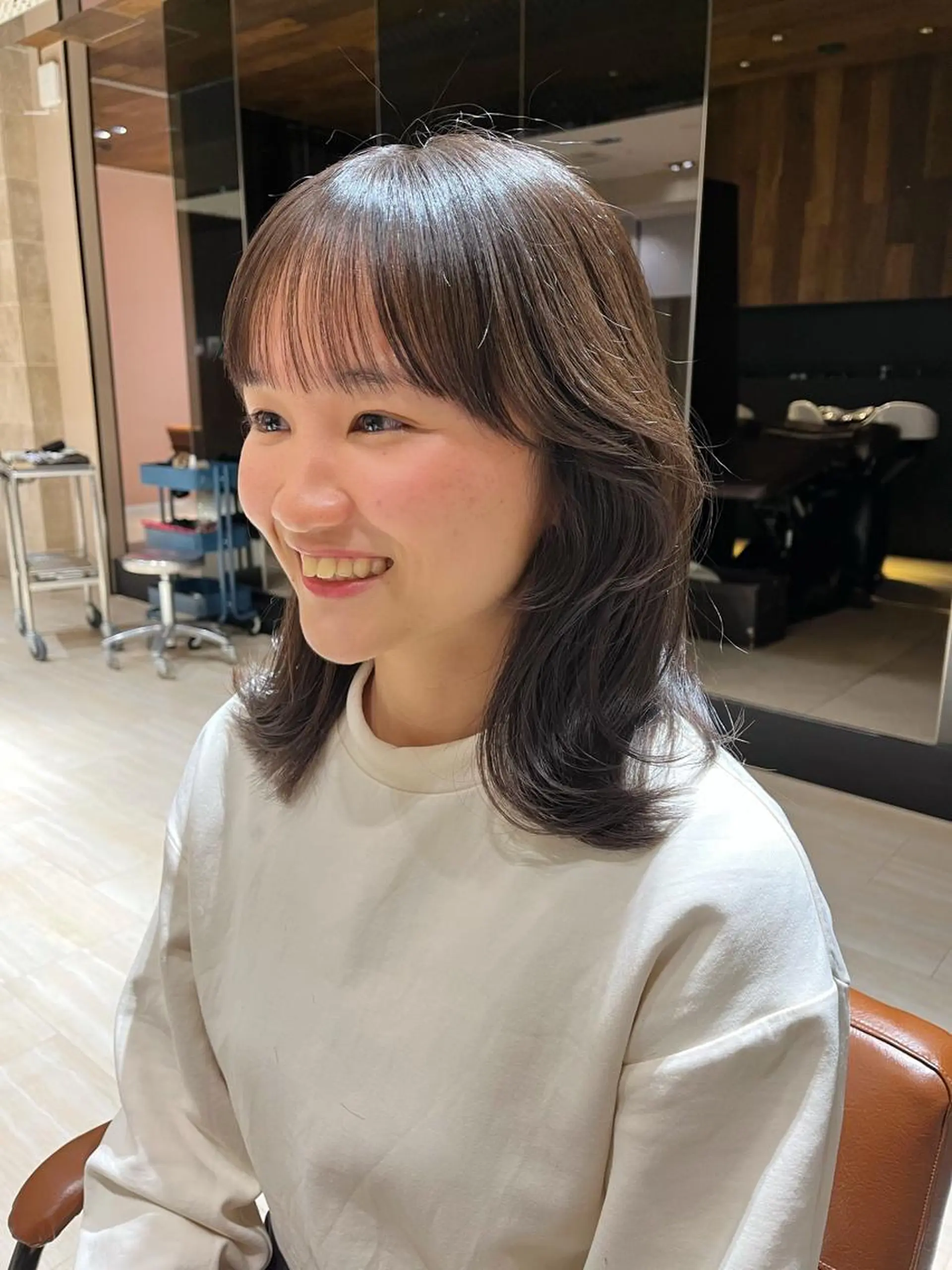 ミディアム カラー 透明感カラー グレージュ 早朝セット☀️ レイヤー/Momoのヘアスタイル