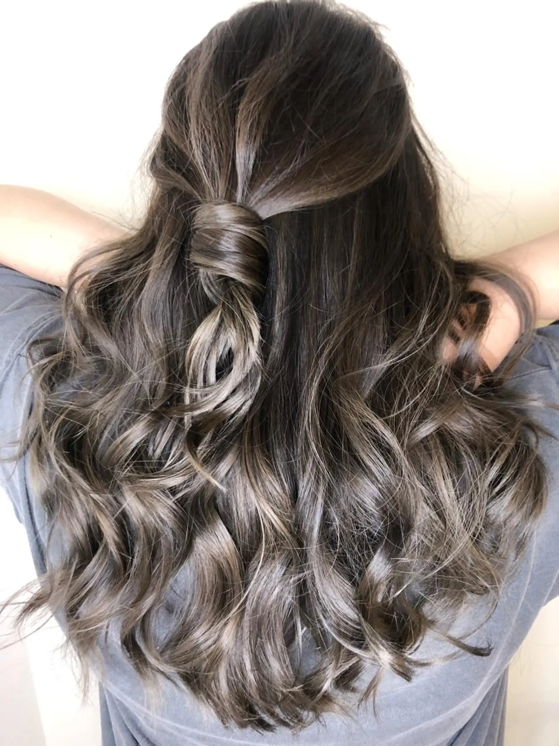 ロング 可児 令路のヘアスタイル