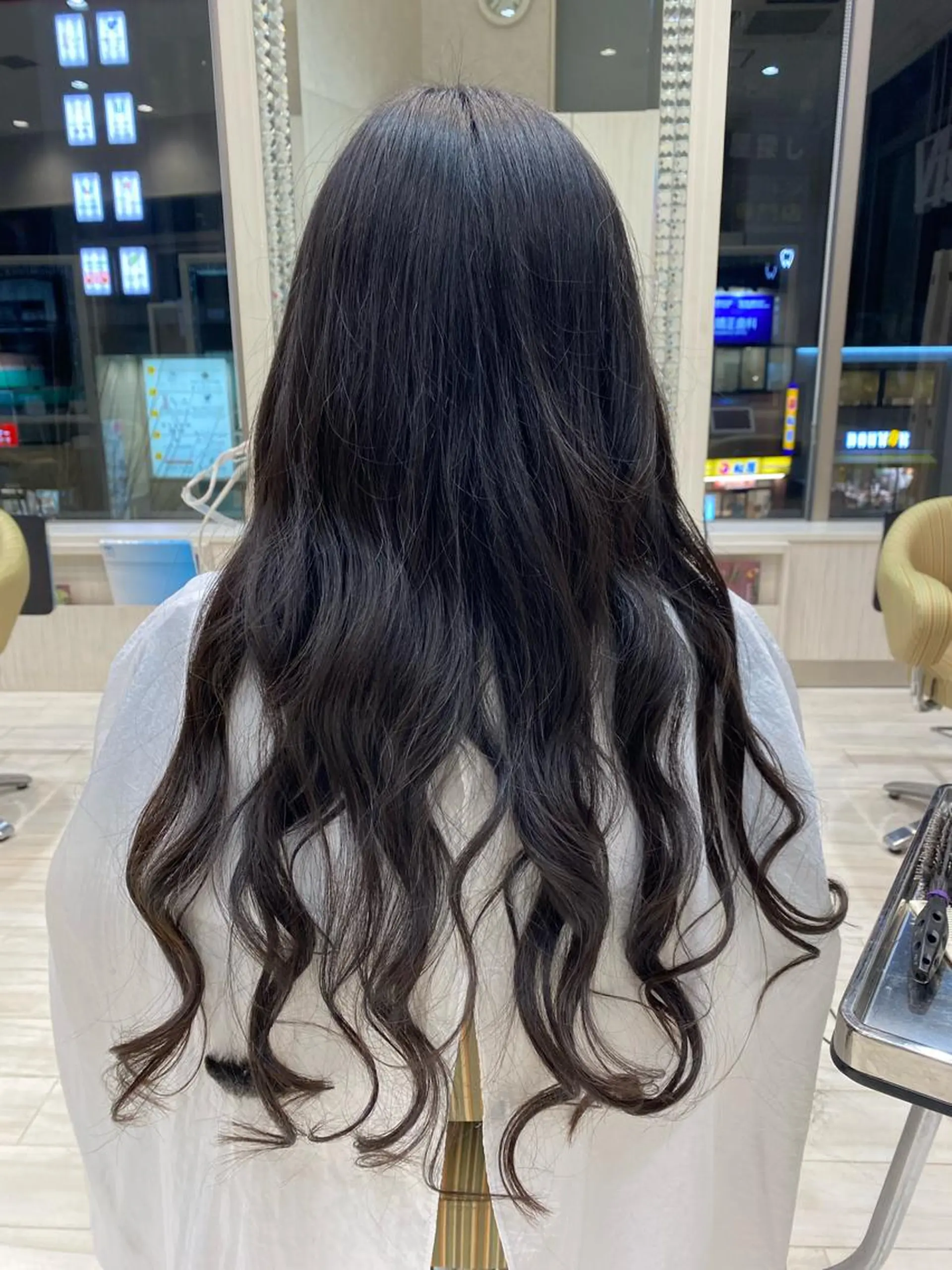 ロング 松尾 怜奈のヘアスタイル