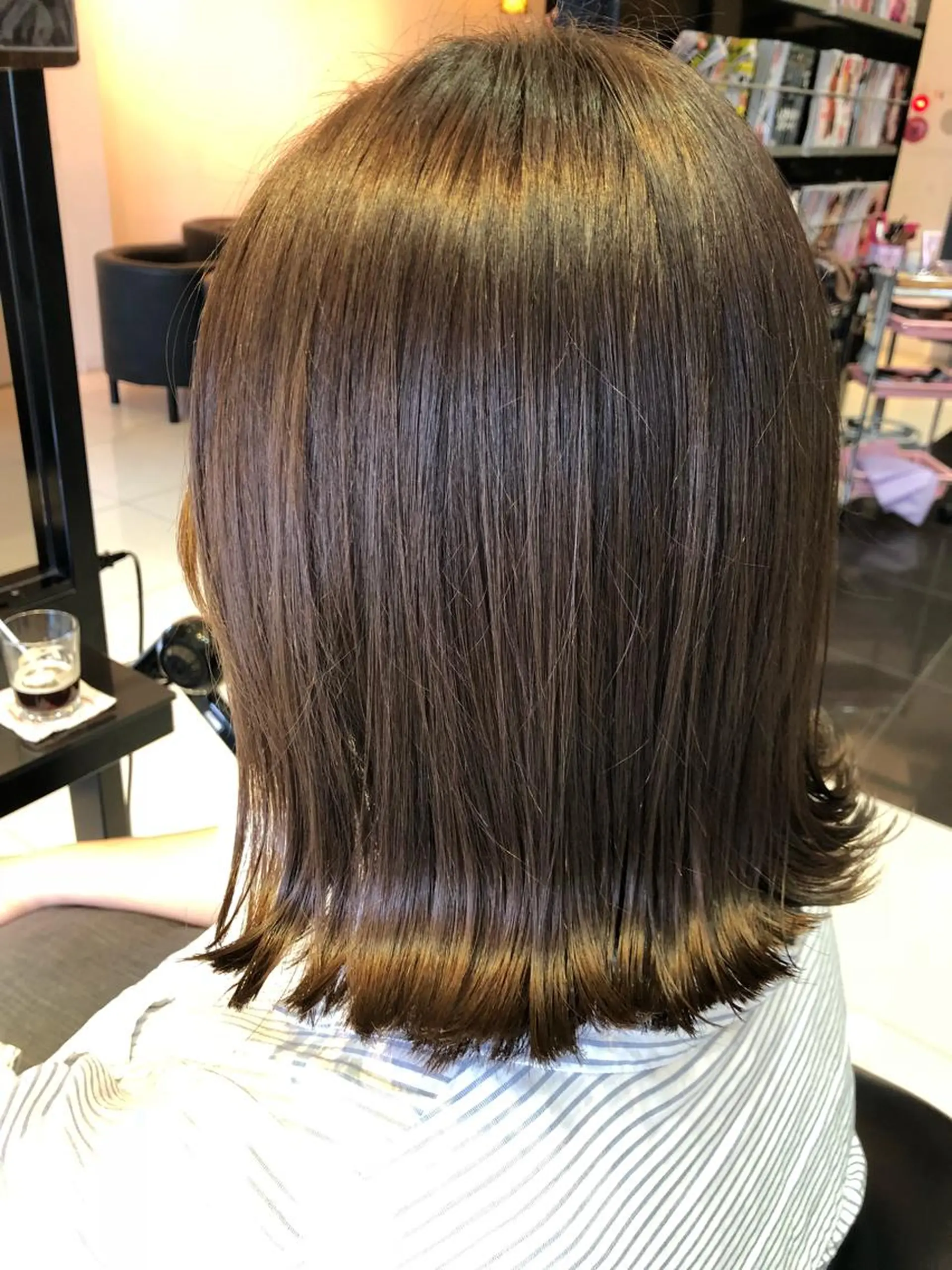 ミディアム カラー グレージュ ボブ 外ハネヘア adept北千住店所属・✨髪質改善&ボブ✨ 近藤 凌のヘアスタイル