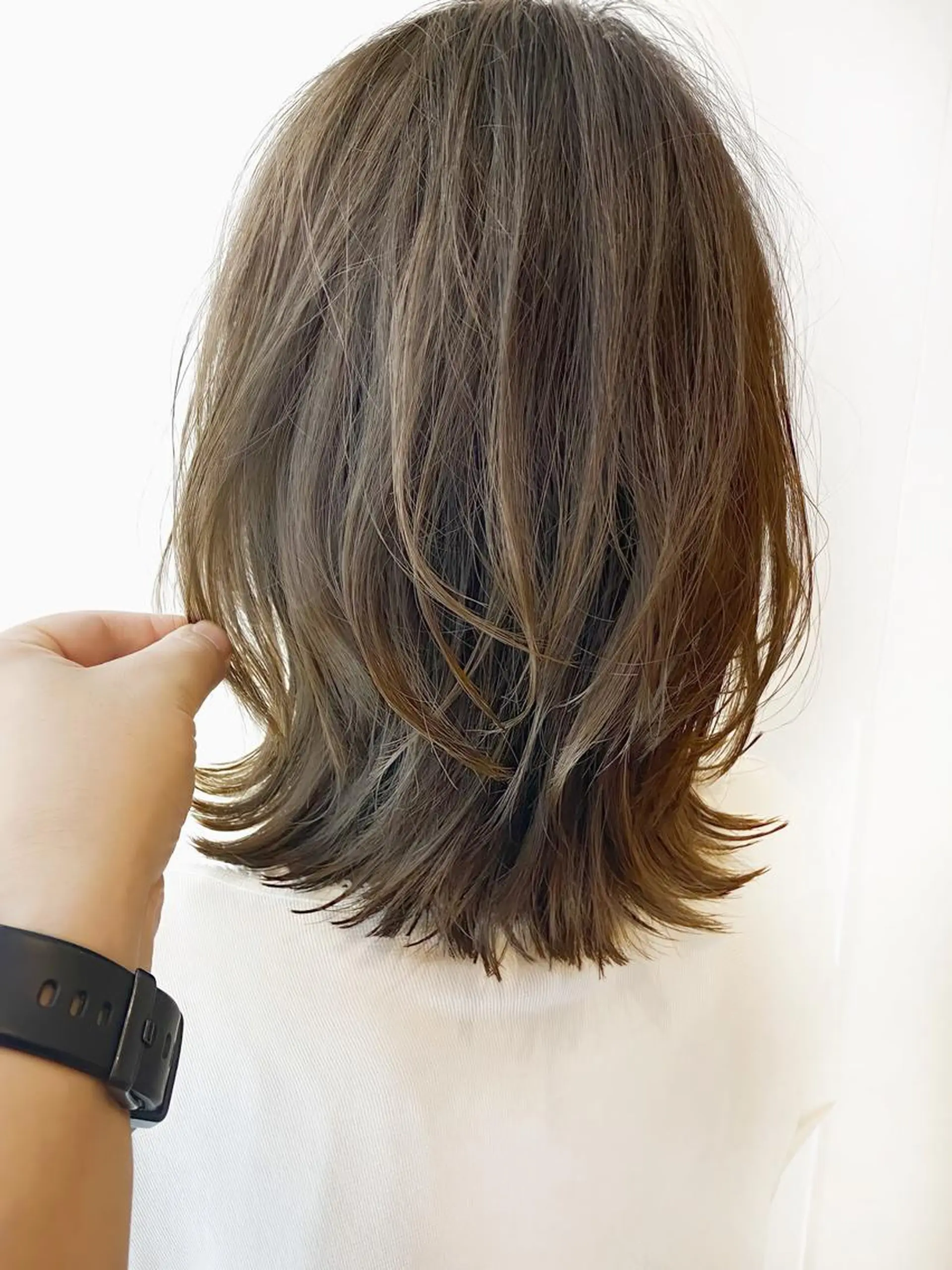 ミディアム ボブ くびれヘア カット ヘアカラー トリートメント STEP所属・STEP HIDEのヘアスタイル