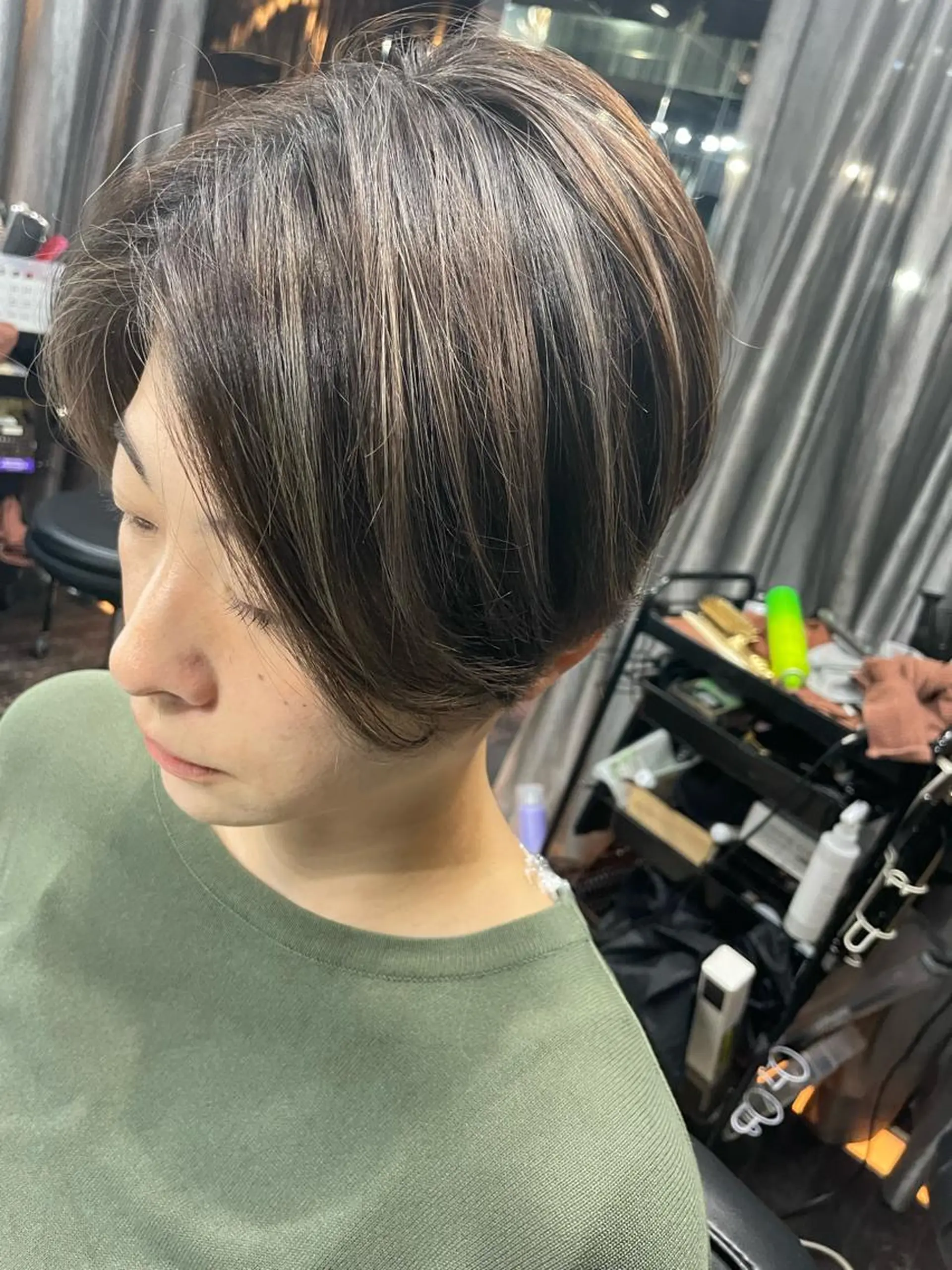 ショート ハイライト ヘアカラー トリートメント VERONIQUE所属・山本 雅由のヘアスタイル