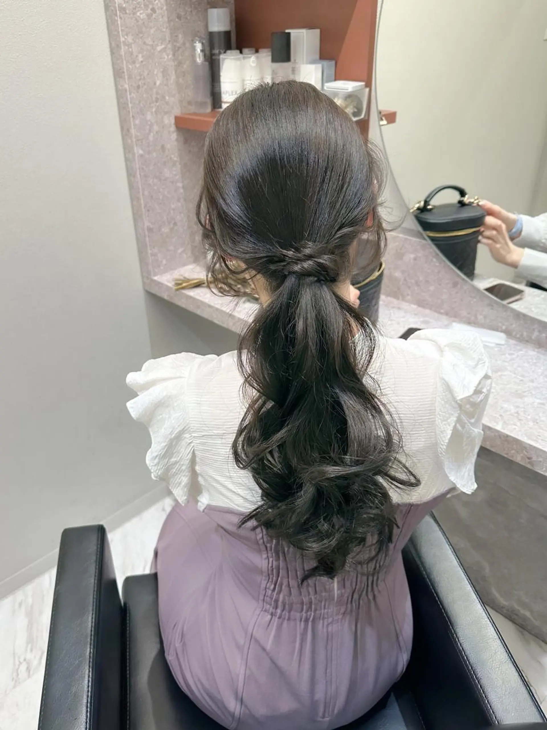 ロング カラー ヘアアレンジ autre所属・大久保 ひでなりのヘアスタイル