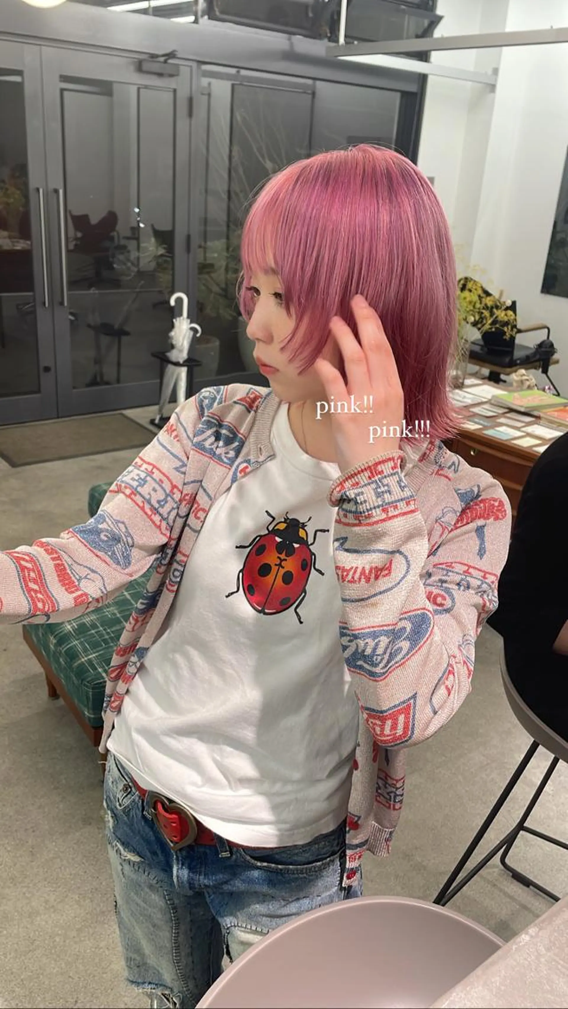 ミディアム カラー レイヤーパーマ、ボブ 小須田ゆあのヘアスタイル