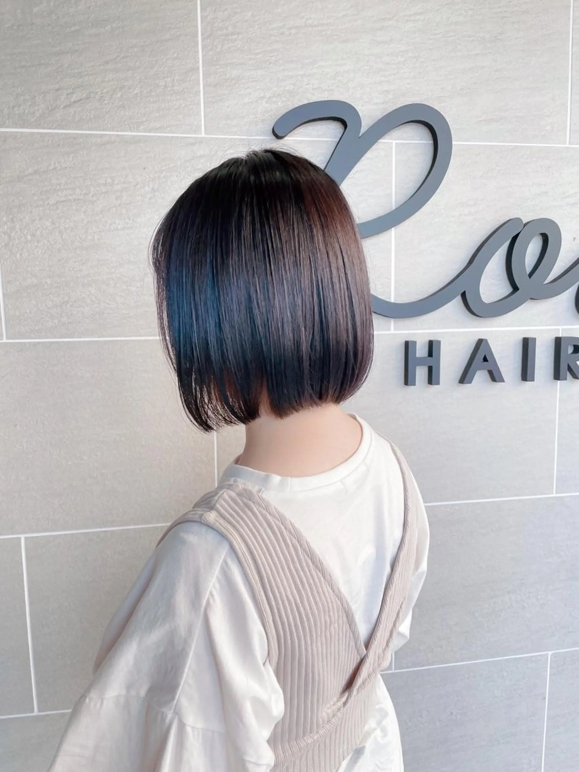ミディアム カラー Roijir所属・roijir ロイジーのヘアスタイル