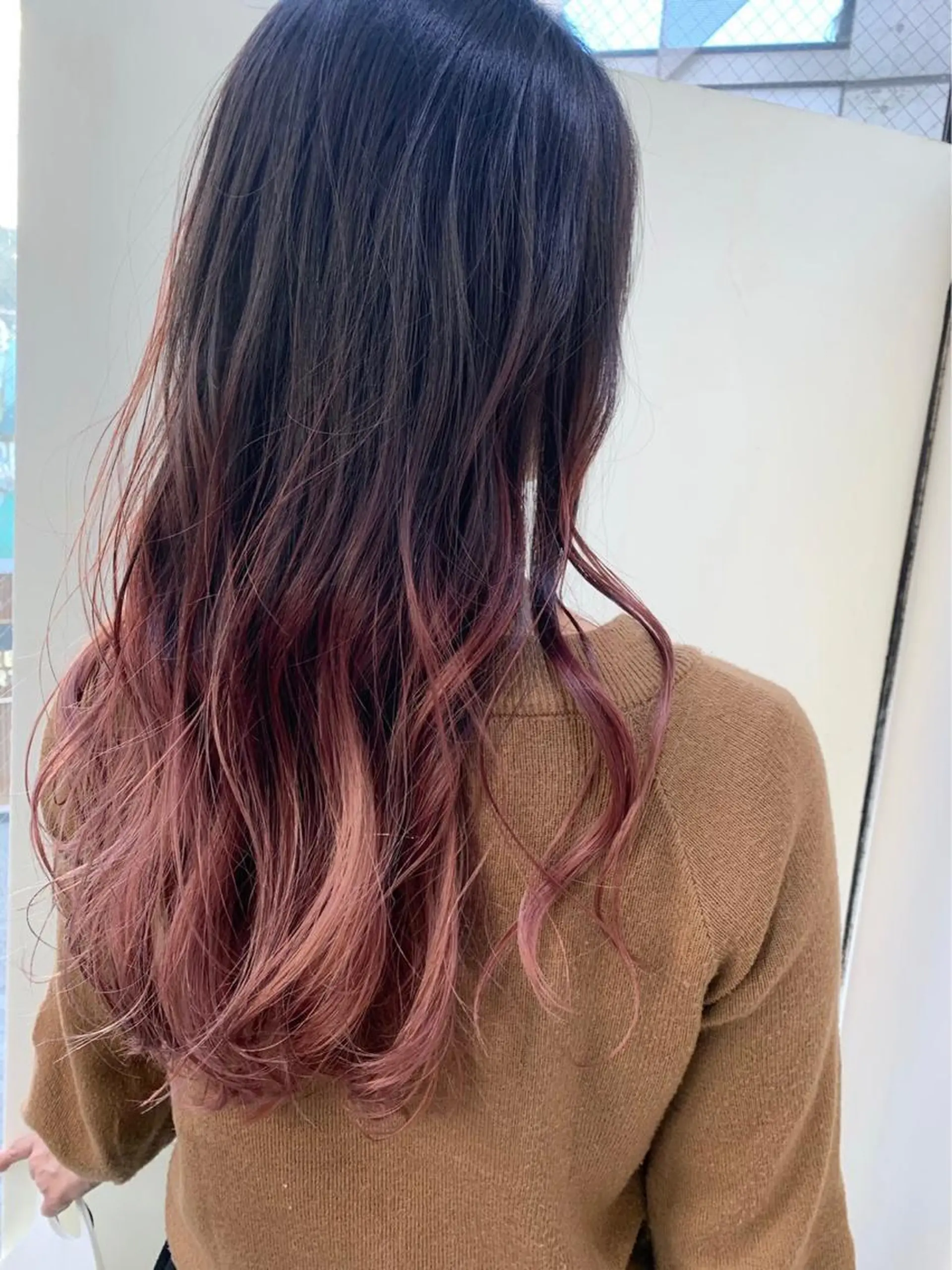 ロング カラー ブリーチ グラデーションカラー カット ヘアカラー Pentas所属・☘️当日OK☘️ 鍋島直大のヘアスタイル