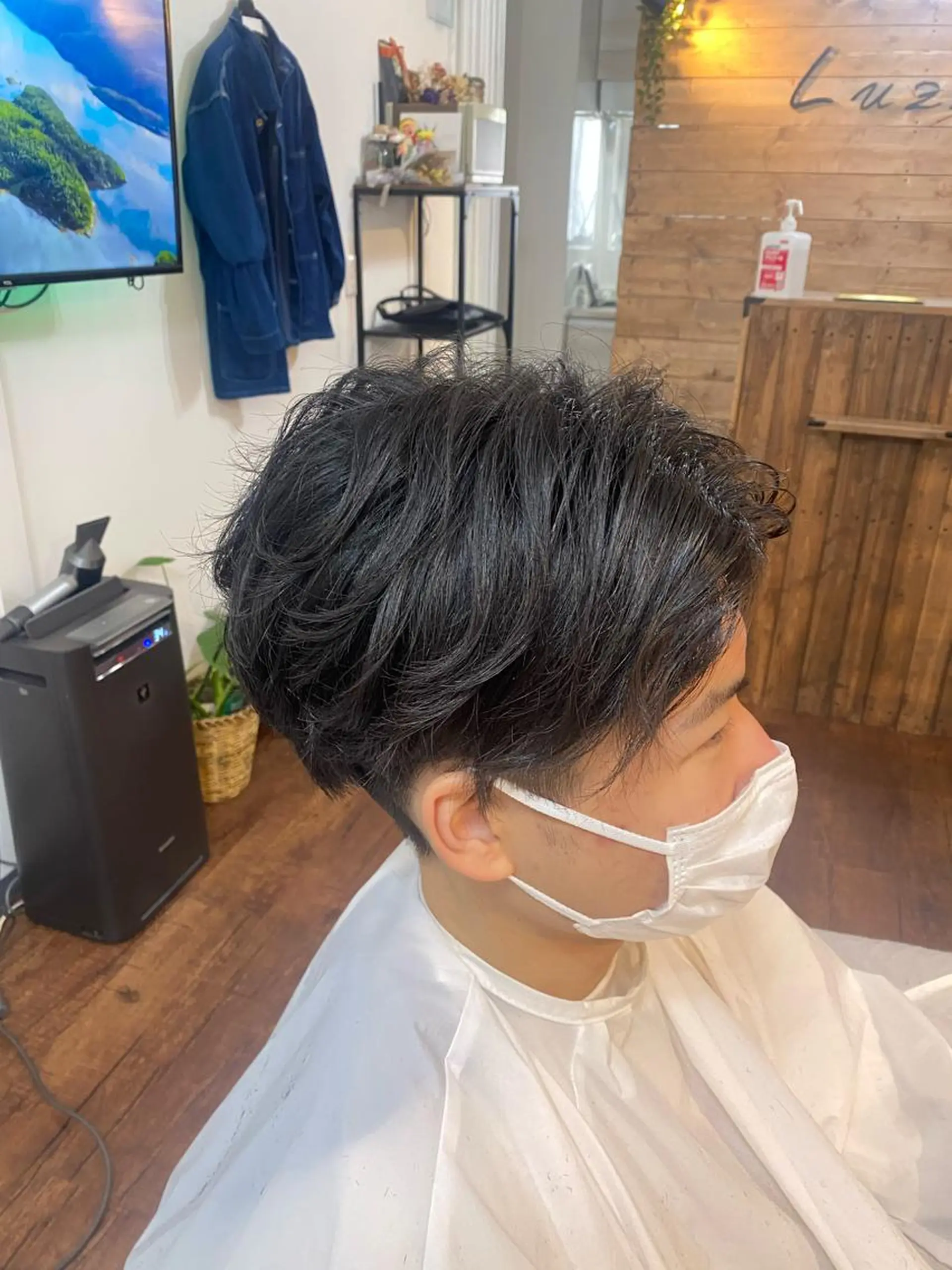 ミディアム メンズ センターパート カット Lizir  ルズィール所属・Luzir⭐︎ GEN⭐︎のヘアスタイル