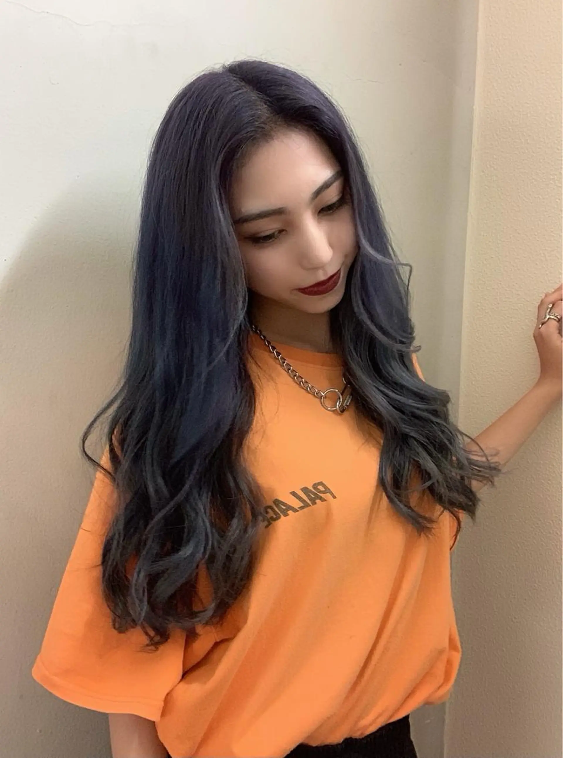 ロング カラー ヘアアレンジ ラベンダーカラー RYOSUKE インナーカラーのヘアスタイル