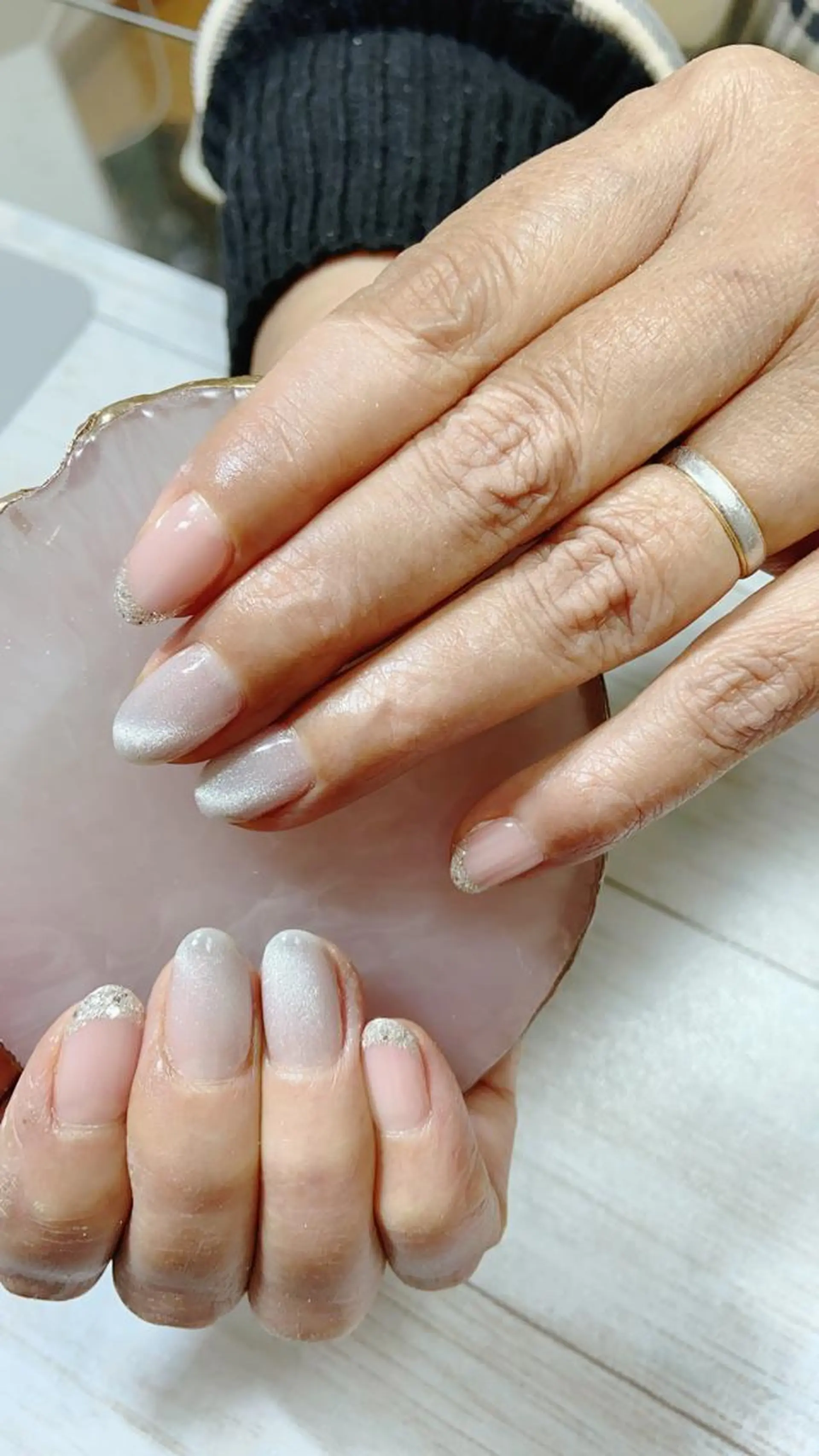 ネイル フレンチネイル ラメ(グリッター) Lokahi NAILのネイルデザイン
