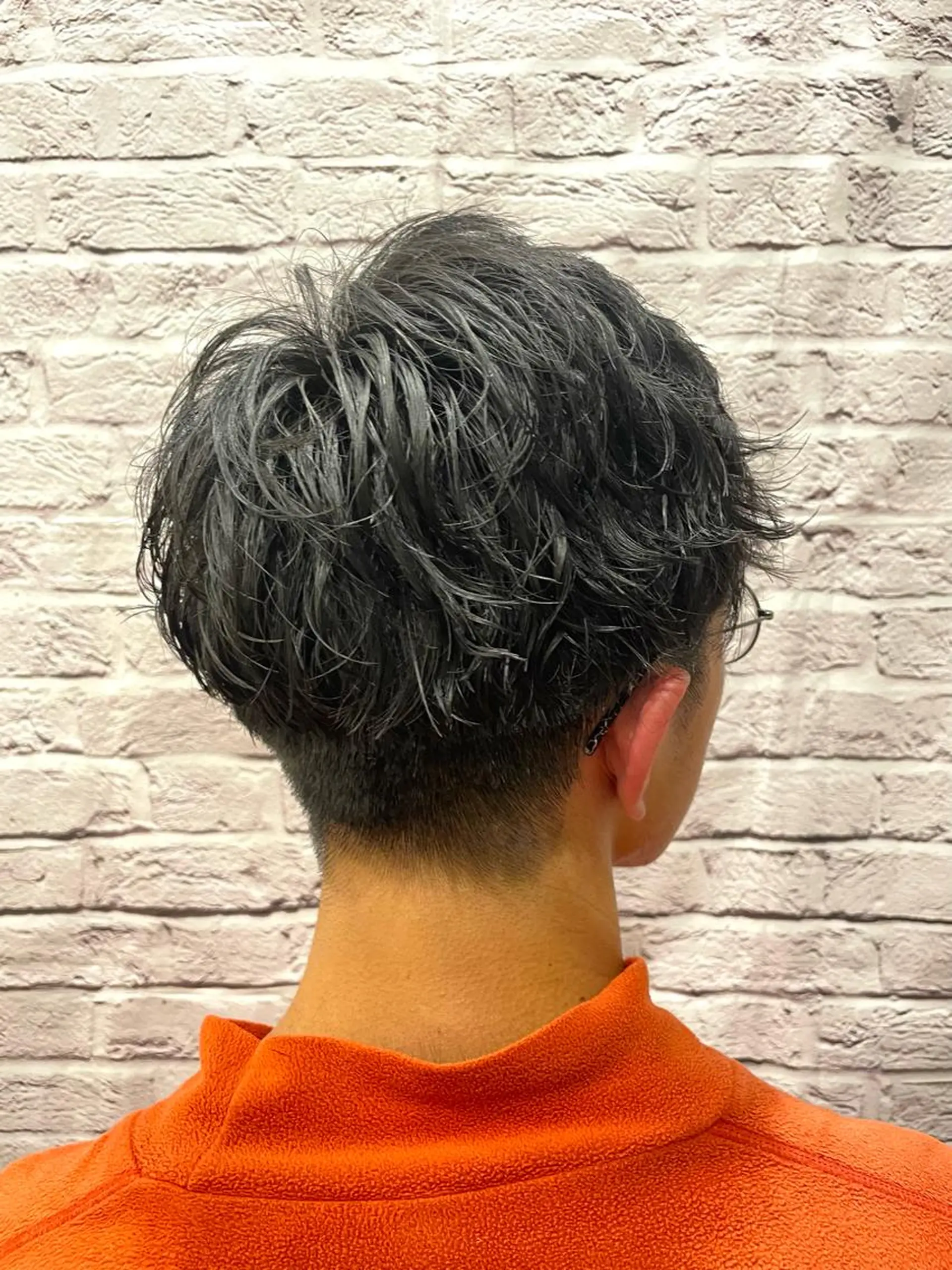 ショート パーマ メンズ メンズパーマ ツーブロック 外ハネヘア Graceful BarBer platinum所属・無料メンズカット💈 遠山泰輝のヘアスタイル