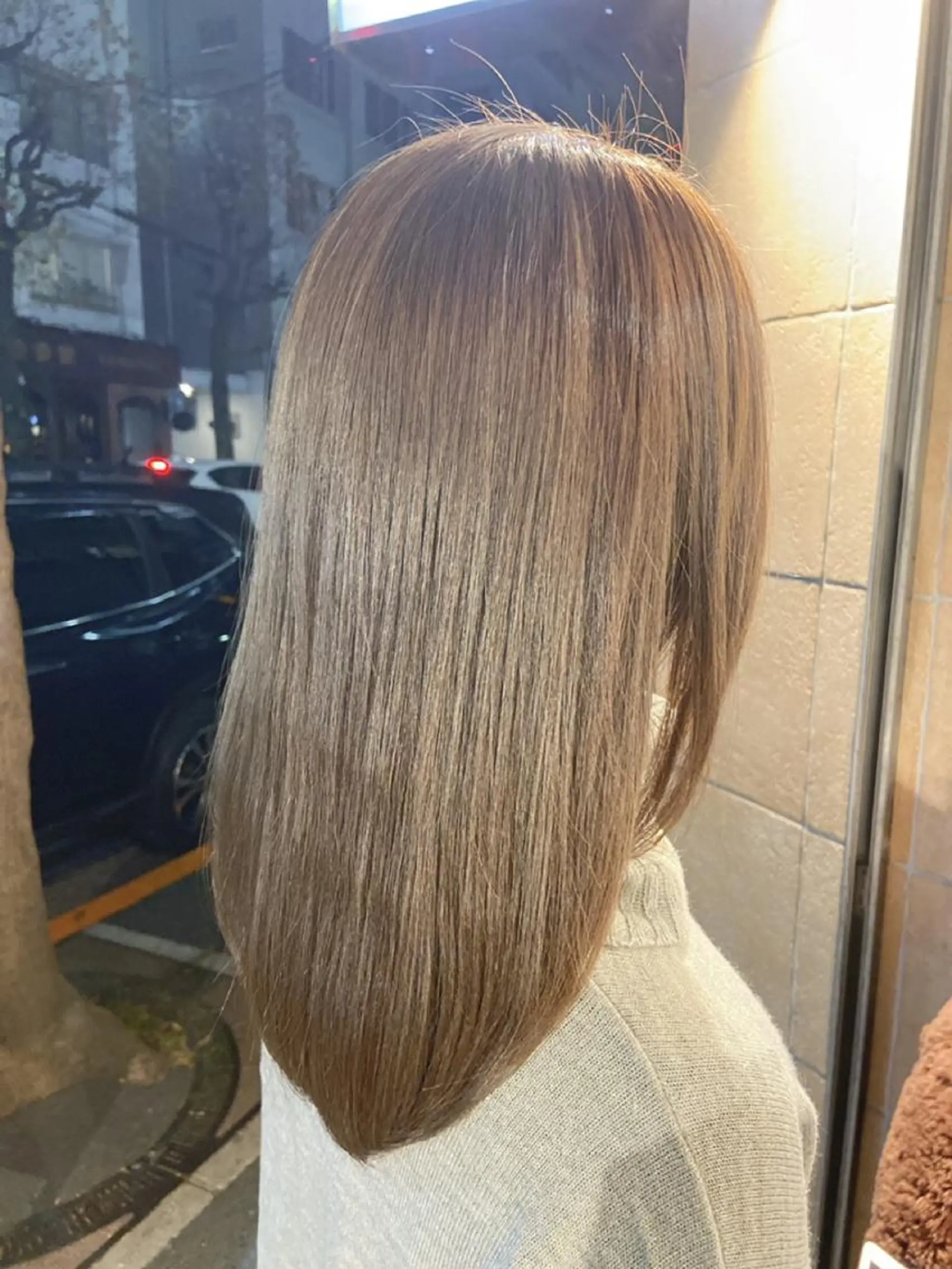 セミロング ayumi🦖/ ブリーチカラーのヘアスタイル