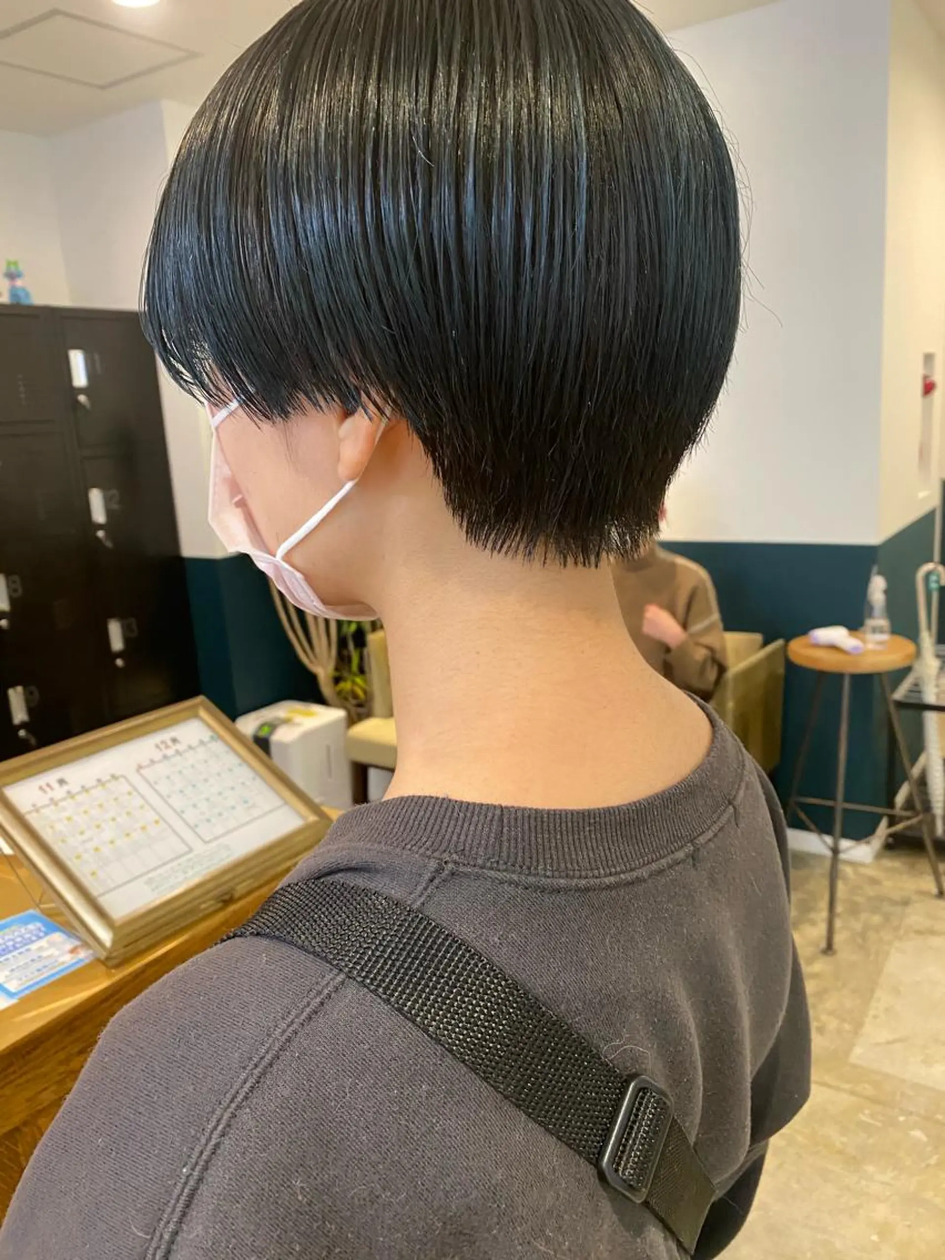 ショート カラー 黒髪 ブルーカラー ブルーブラック 韓国風ヘア ショートヘア fit stand所属・fit stand /HIIRAGIのヘアスタイル