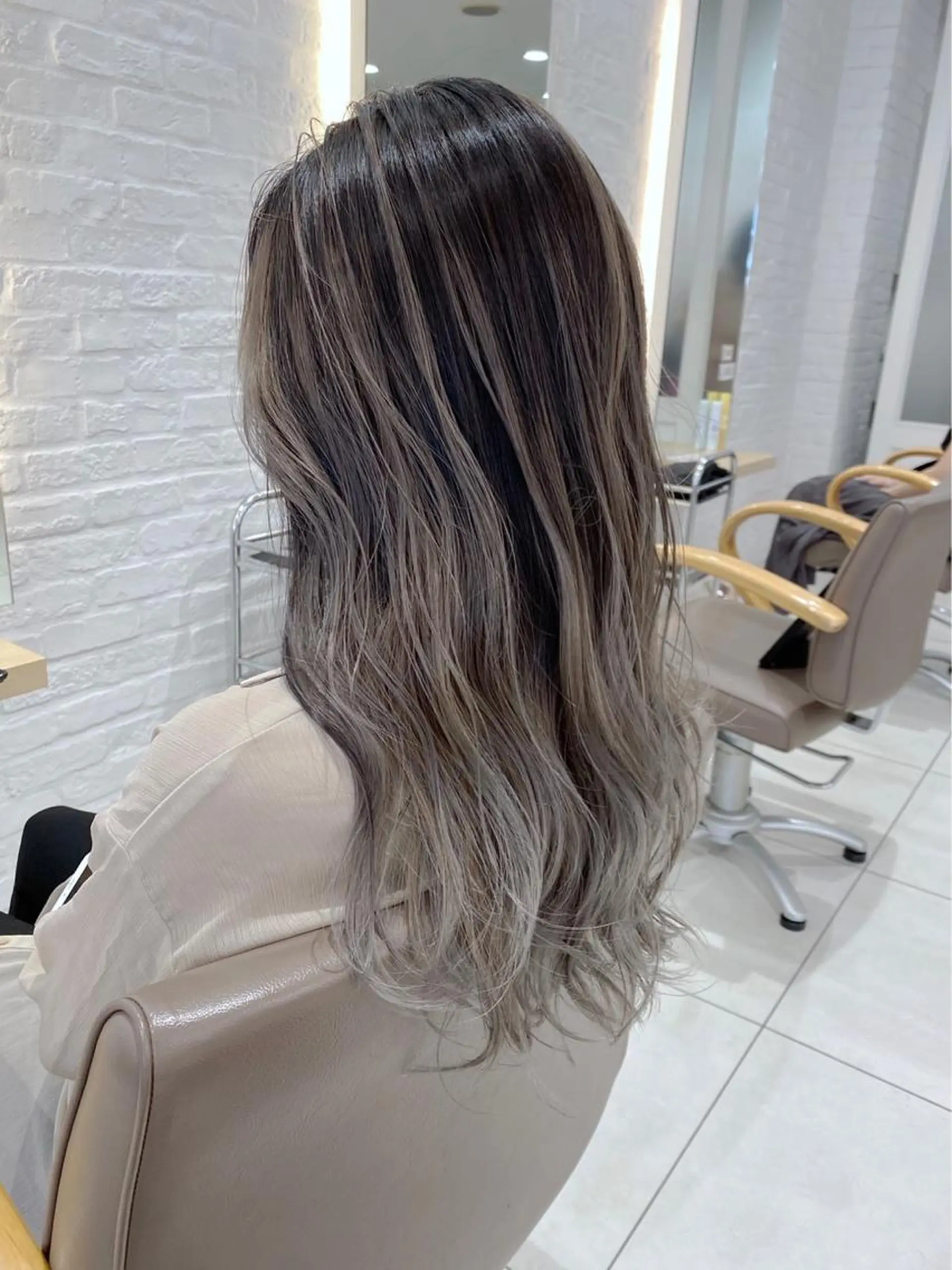 ロング 山下恋佳/矢場町/ ブリーチ/ショートのヘアスタイル