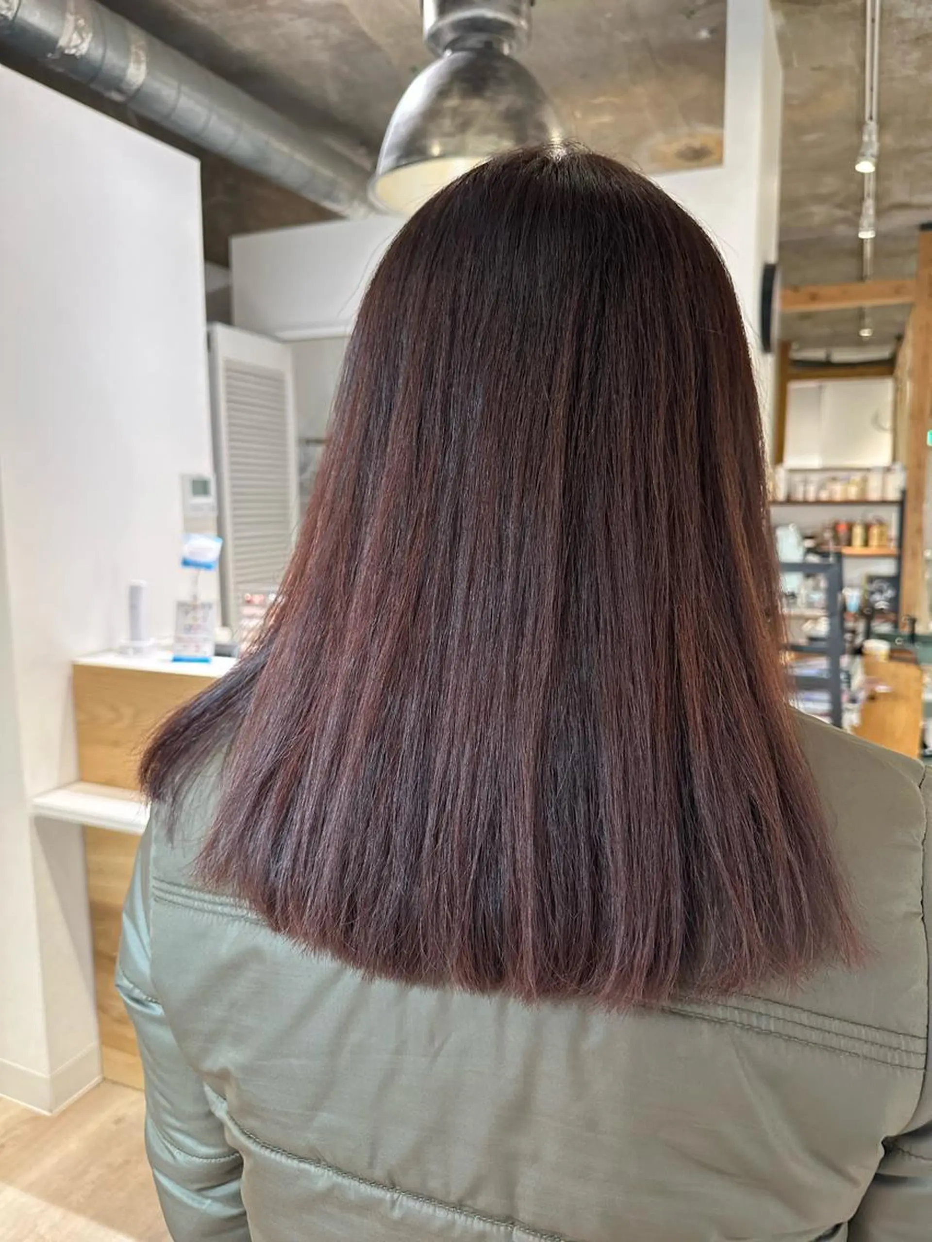 セミロング カラー カット ヘアカラー Annie 吉田 裕美のヘアスタイル
