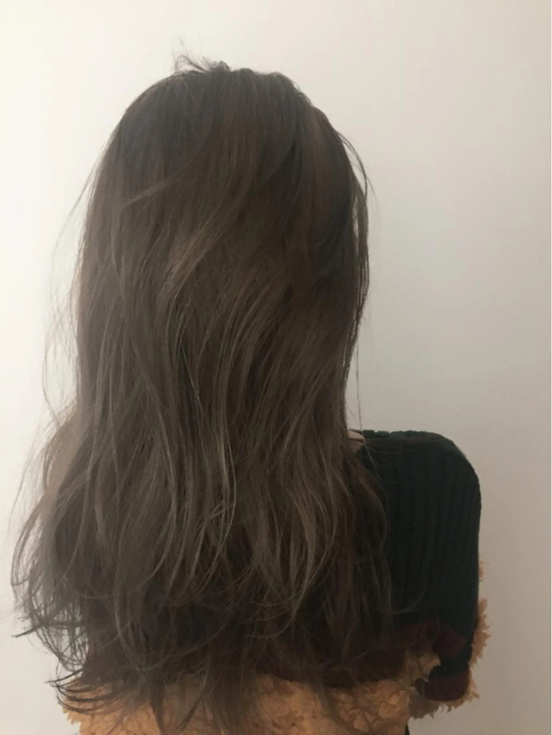 ロング カラー パーマ ヘアアレンジ アディクシーカラー 透明感カラー ハイライトカラー シルバー ハイライト ✨ハイクオリティ✨ 山本香也のヘアスタイル