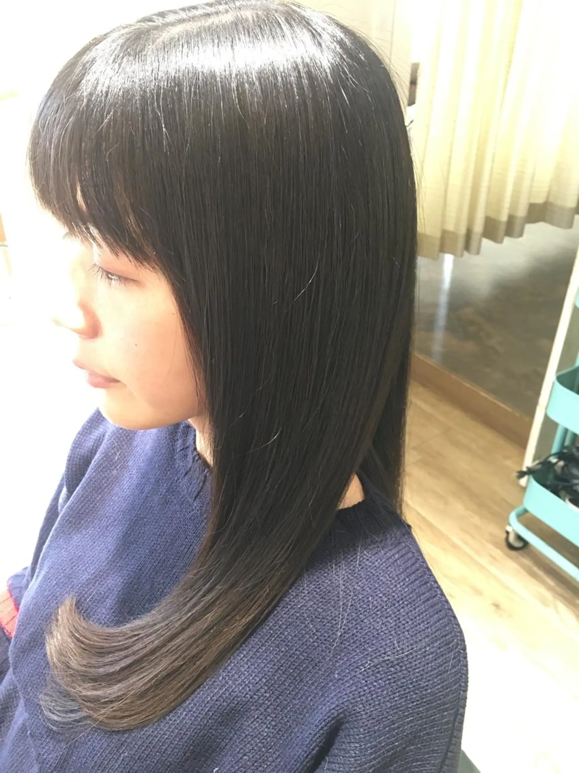 ロング ロング トリートメント カット トリートメント une brise所属・高橋 葵のヘアスタイル
