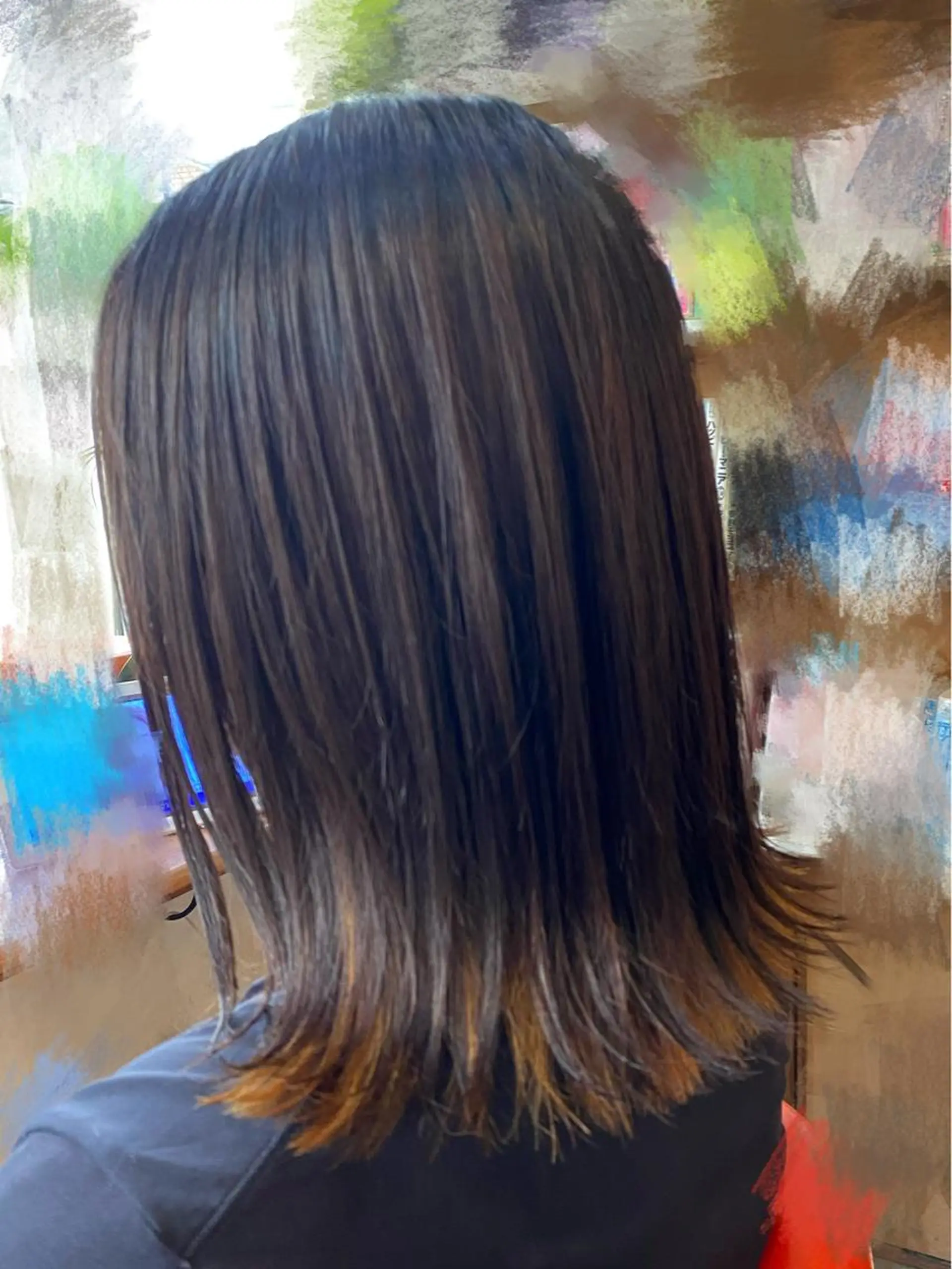 ミディアム カラー ブリーチ ダブルカラー インナーカラー カット ヘアカラー トリートメント ♡オシャ髪♡AI ✂️newi町田のヘアスタイル