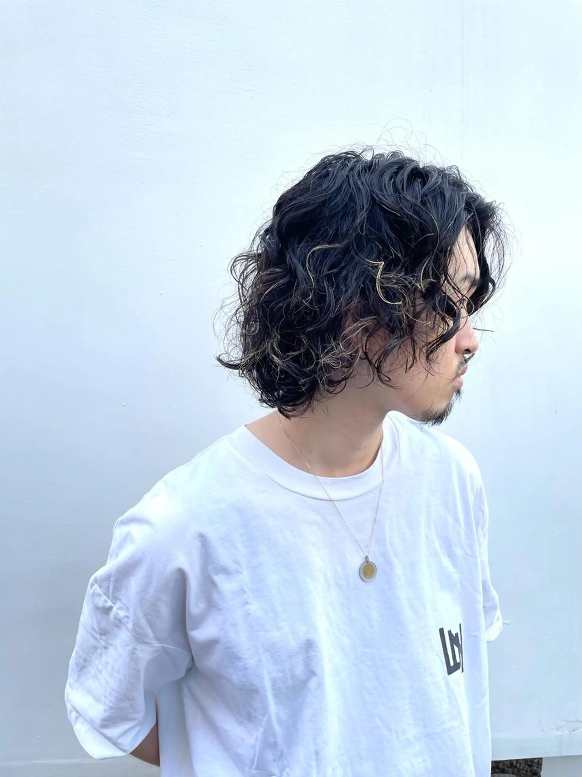ミディアム 渋谷 ミモザワークス タニグチヨシユキのヘアスタイル