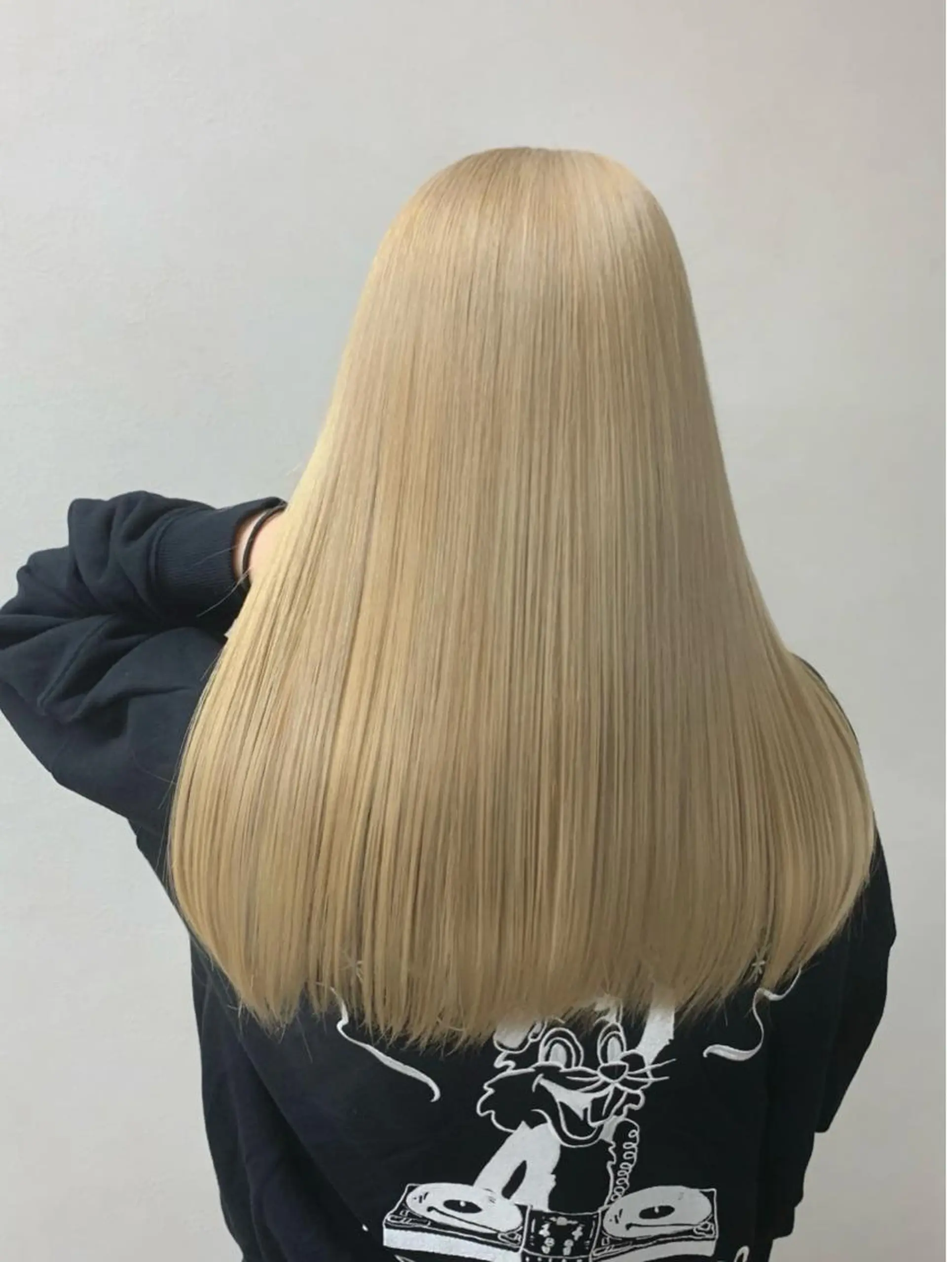 カラー ブリーチ ケアブリーチ ダブルカラー ハイライトカラー インナーカラー カット ヘアカラー 🌷かわばた めい🌷のヘアスタイル