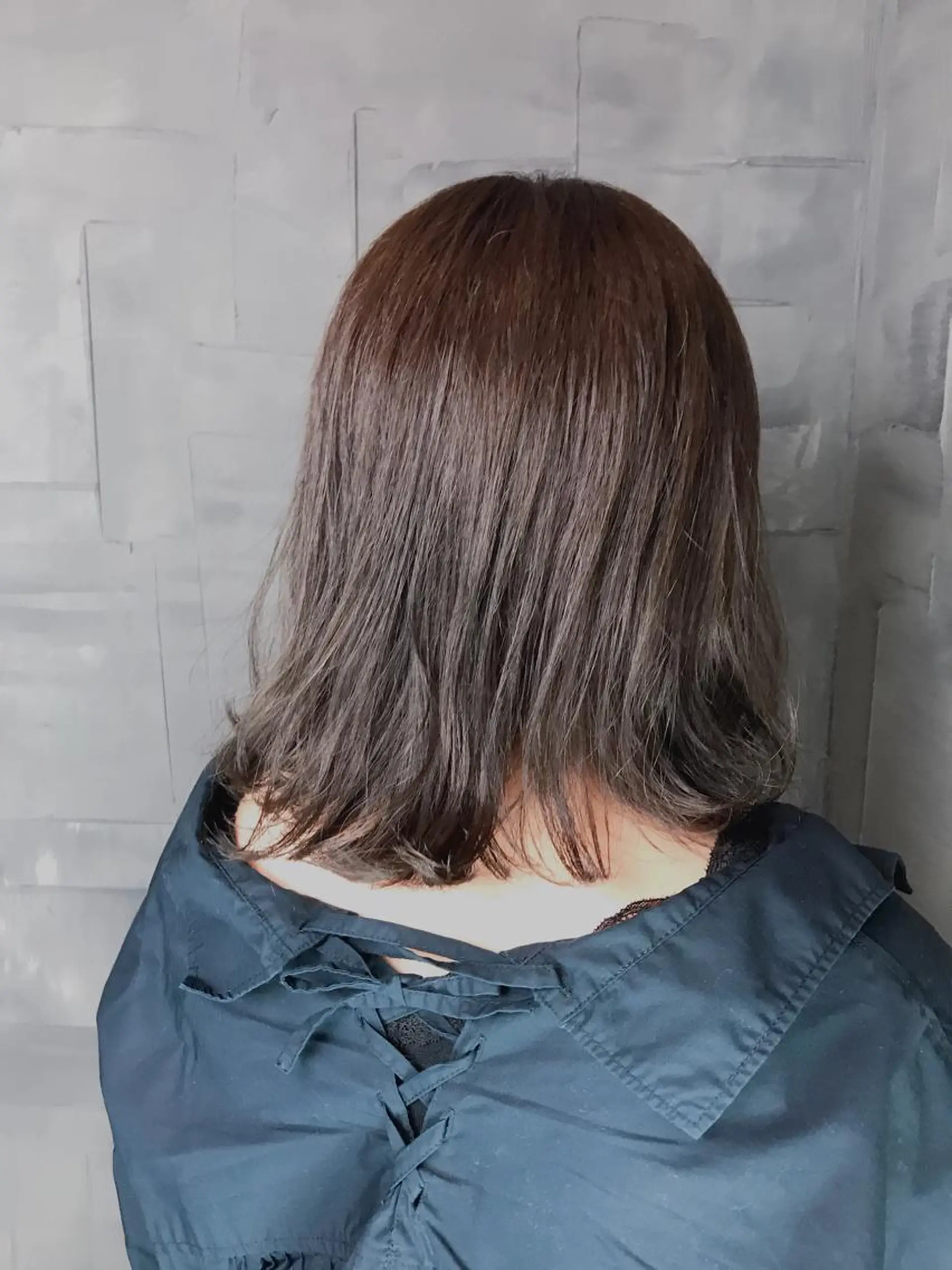 ミディアム 🌈インナーカラー 手塚直生のヘアスタイル