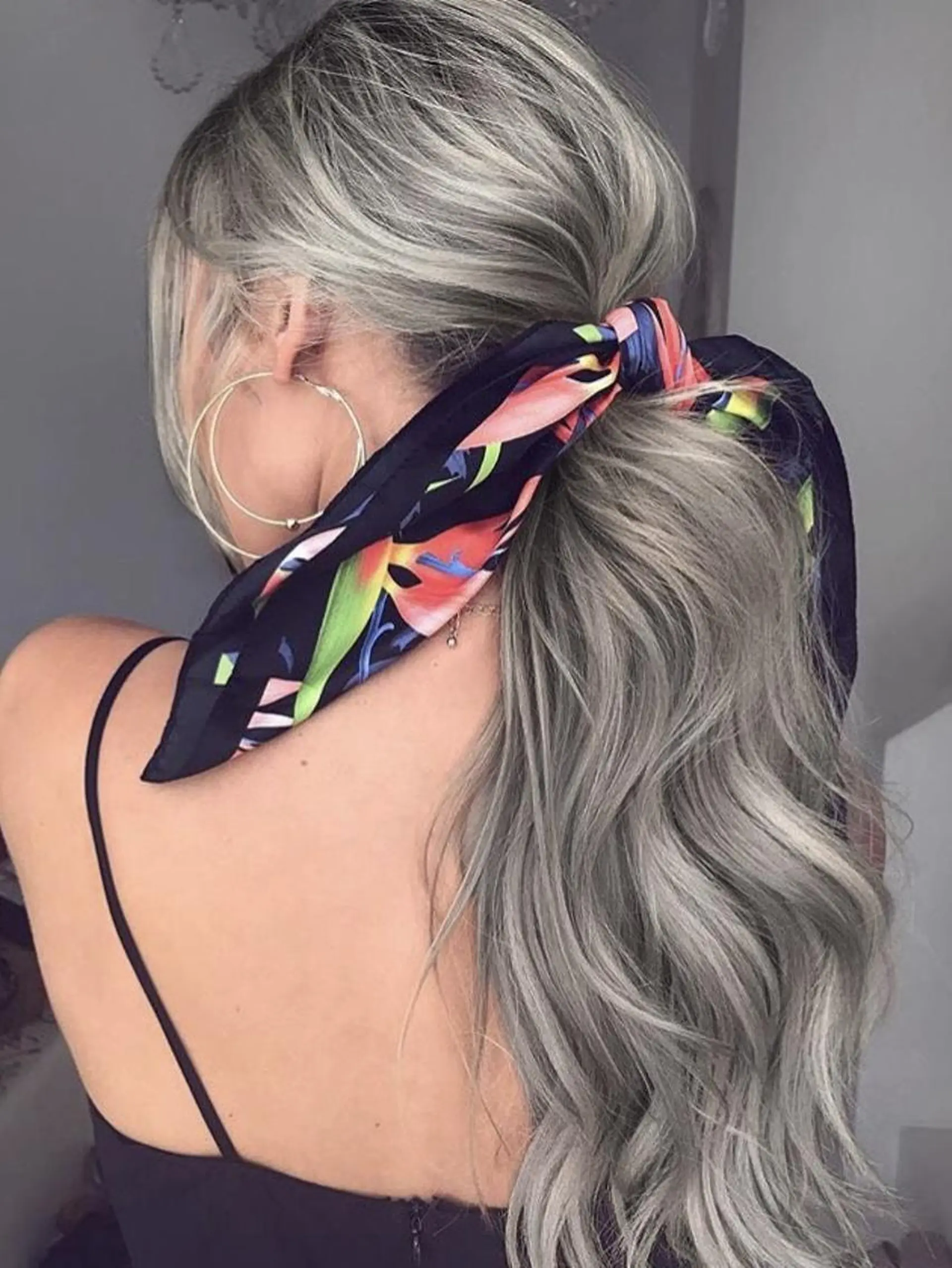 ロング カラー パーマ ヘアアレンジ Device ディバイスのヘアスタイル
