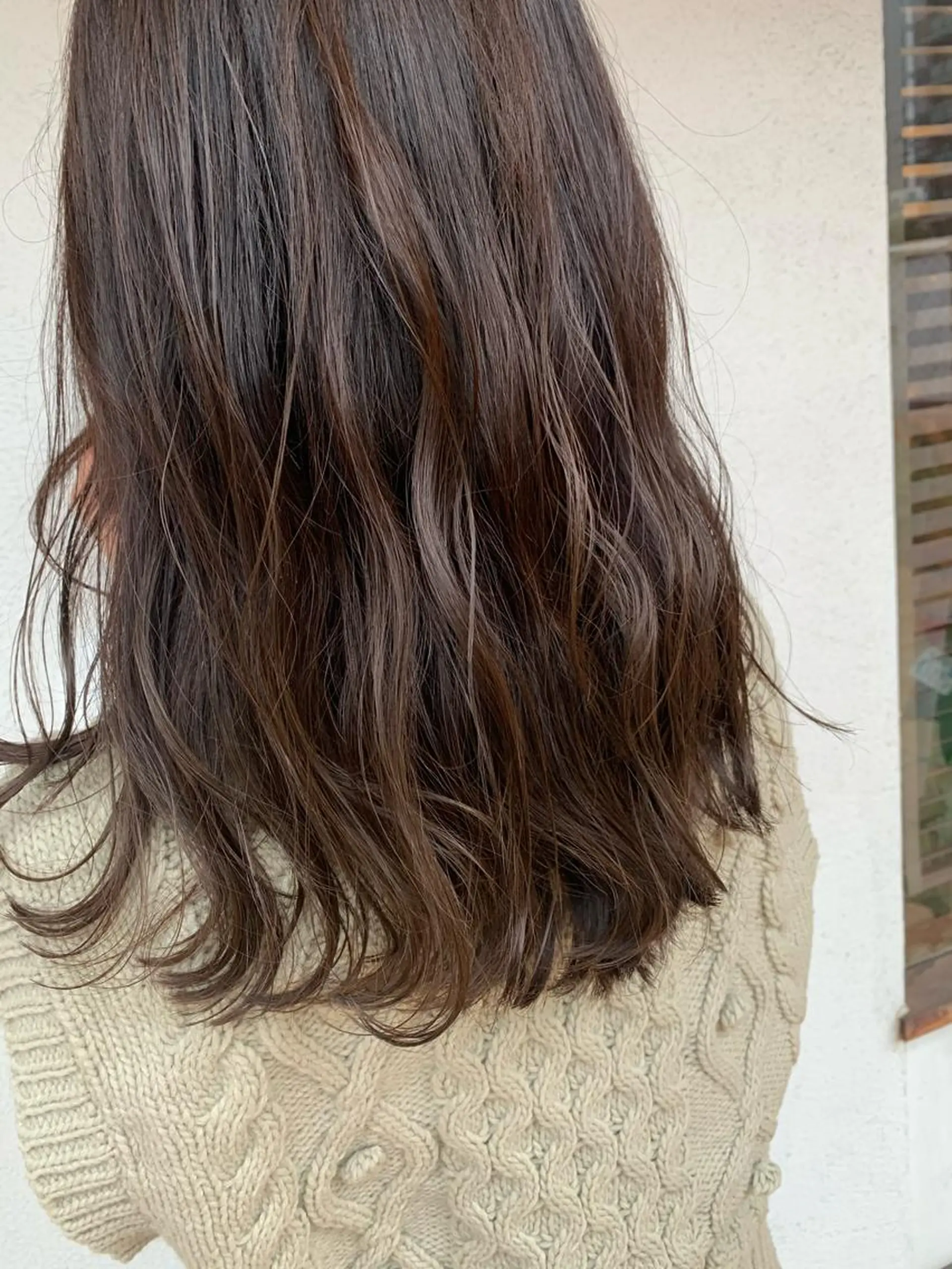 セミロング カラー パーマ ヘアアレンジ カット ヘアカラー トリートメント ヘッドスパ putri 川邉 優花のヘアスタイル