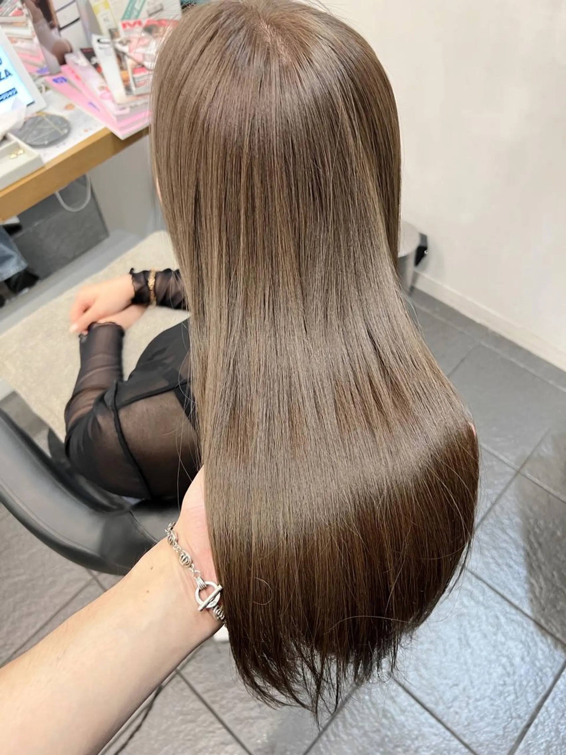 カラー アクアカラー グレージュ 髪質改善 カット ヘアカラー トリートメント ヘッドスパ トップスタイリスト Yamato.hのヘアスタイル