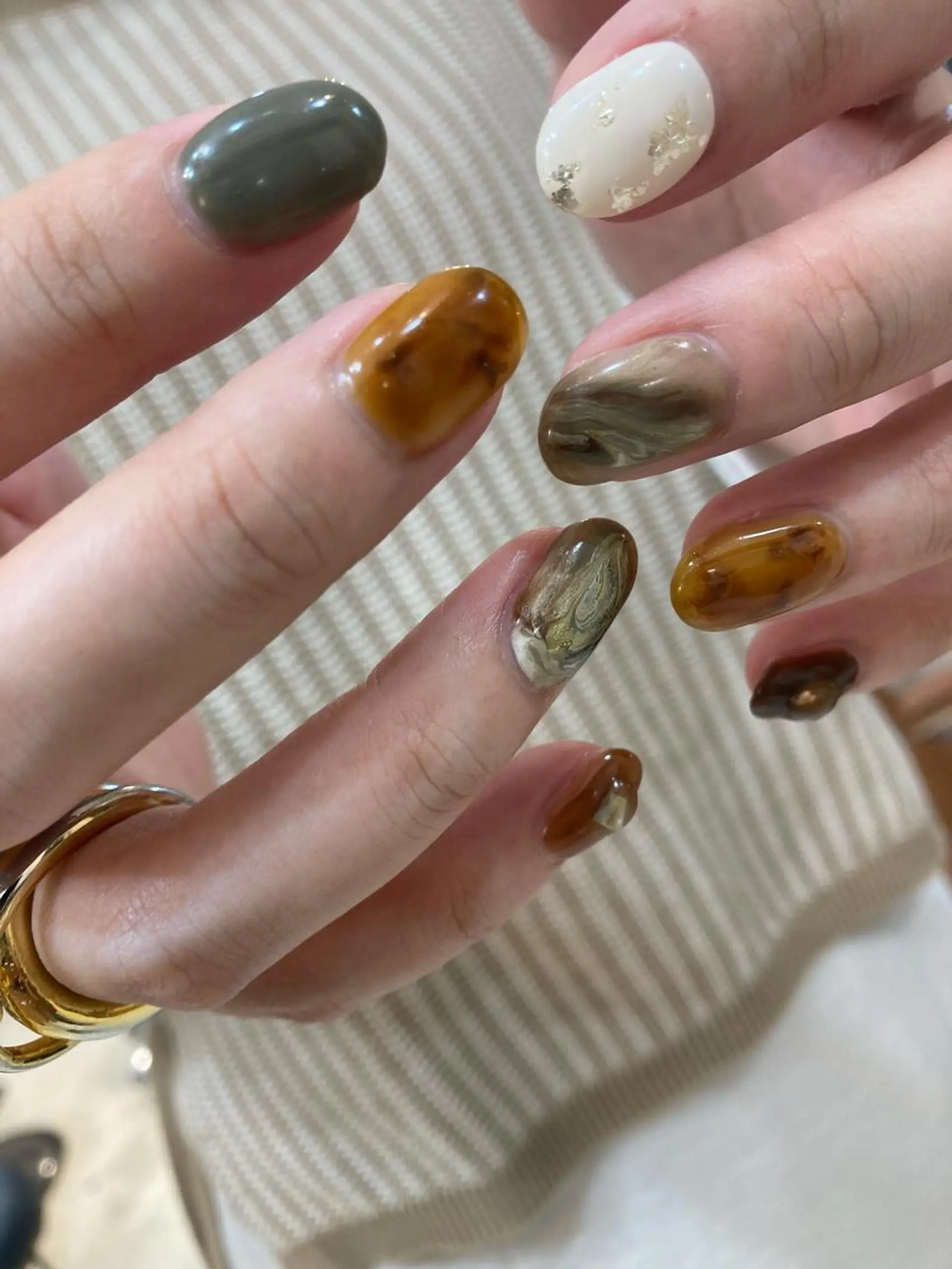 ネイル nailsalon　hue所属・小山 羽奈のネイルデザイン