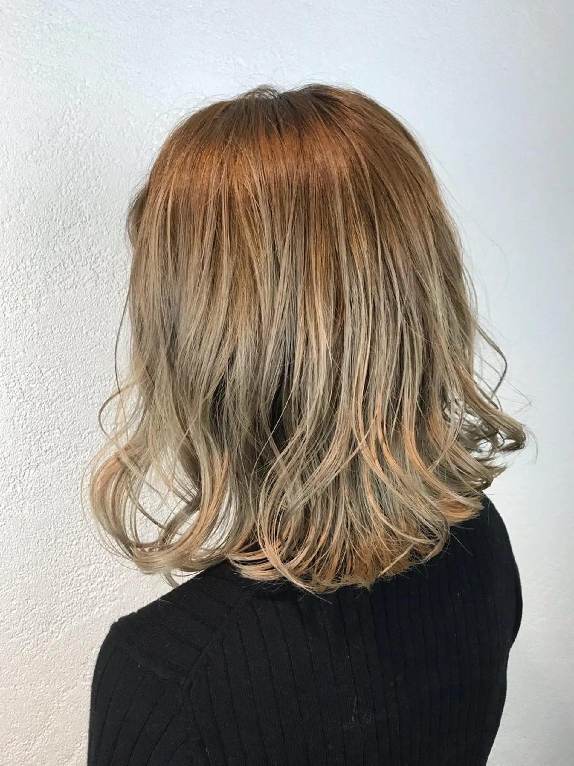 ミディアム カラー ブリーチ ケアブリーチ 透明感カラー ハイライトカラー ハイトーンカラー ヘアカラー トリートメント デザインカラー🌈 高木リョウのヘアスタイル