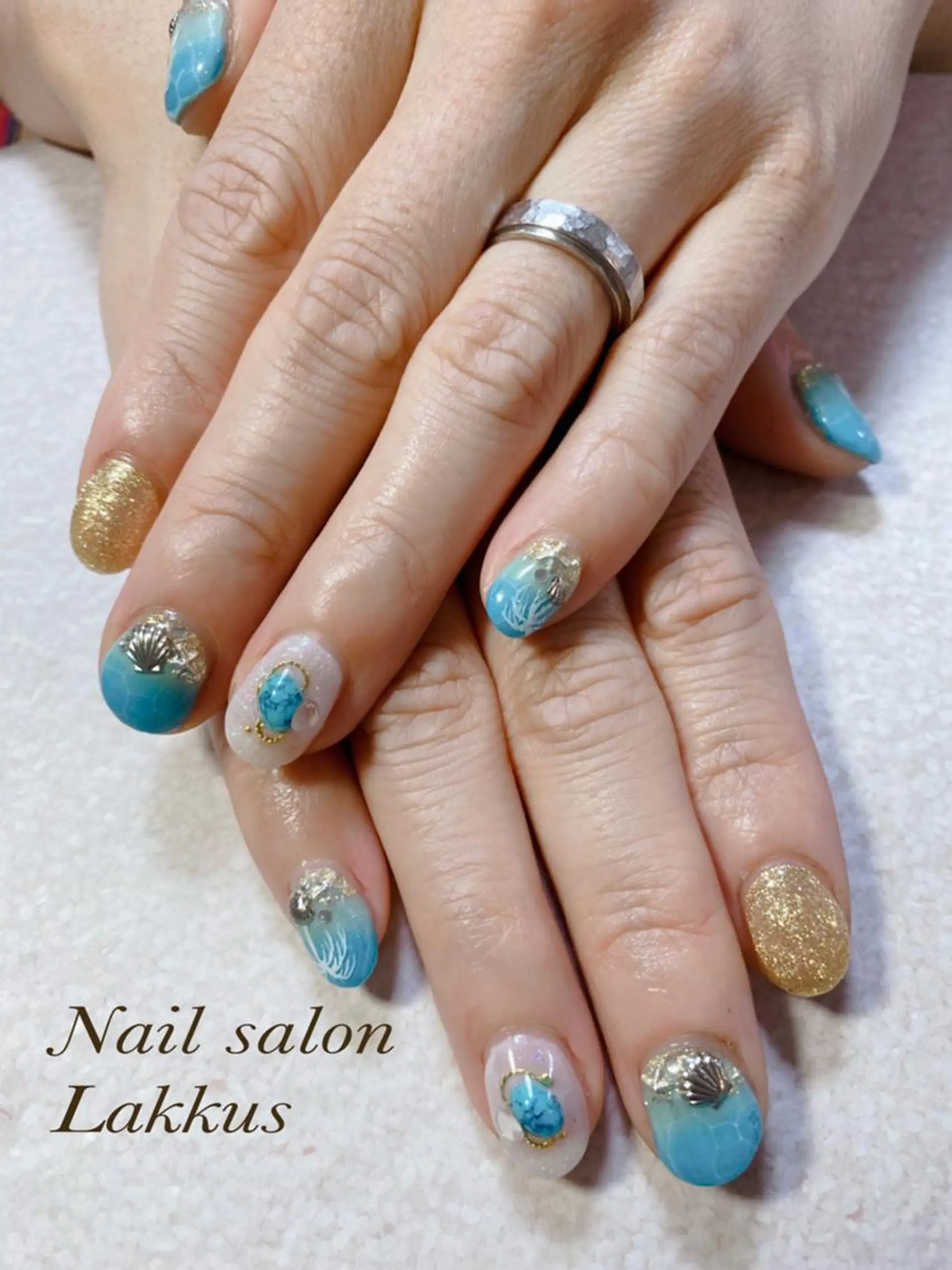 ネイル Lakkus T－CHIのネイルデザイン