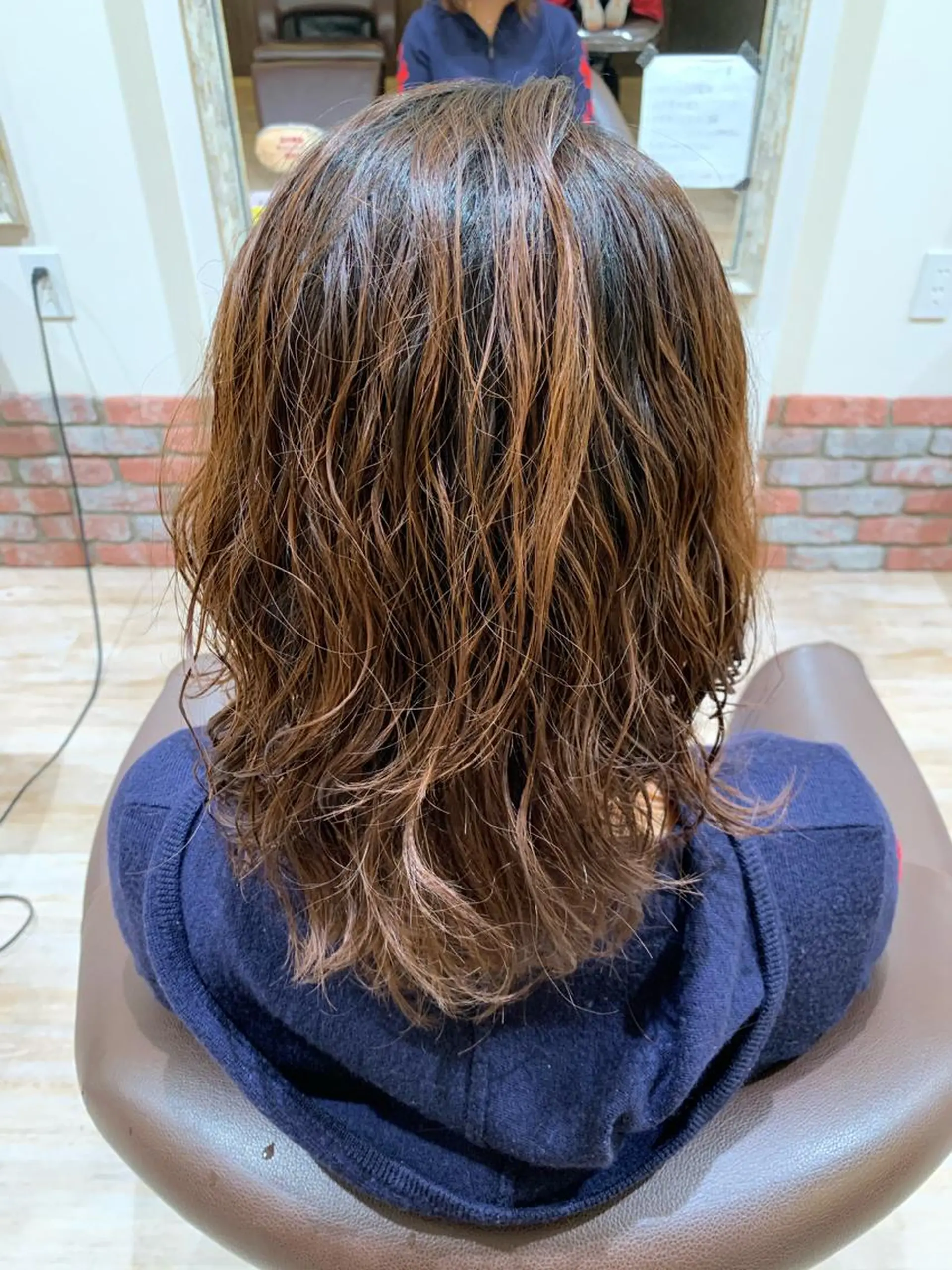 セミロング カラー パーマ 髪質改善&Spa fee南越谷2号店所属・髪質改善/南越谷/ 山岸彩夏のヘアスタイル