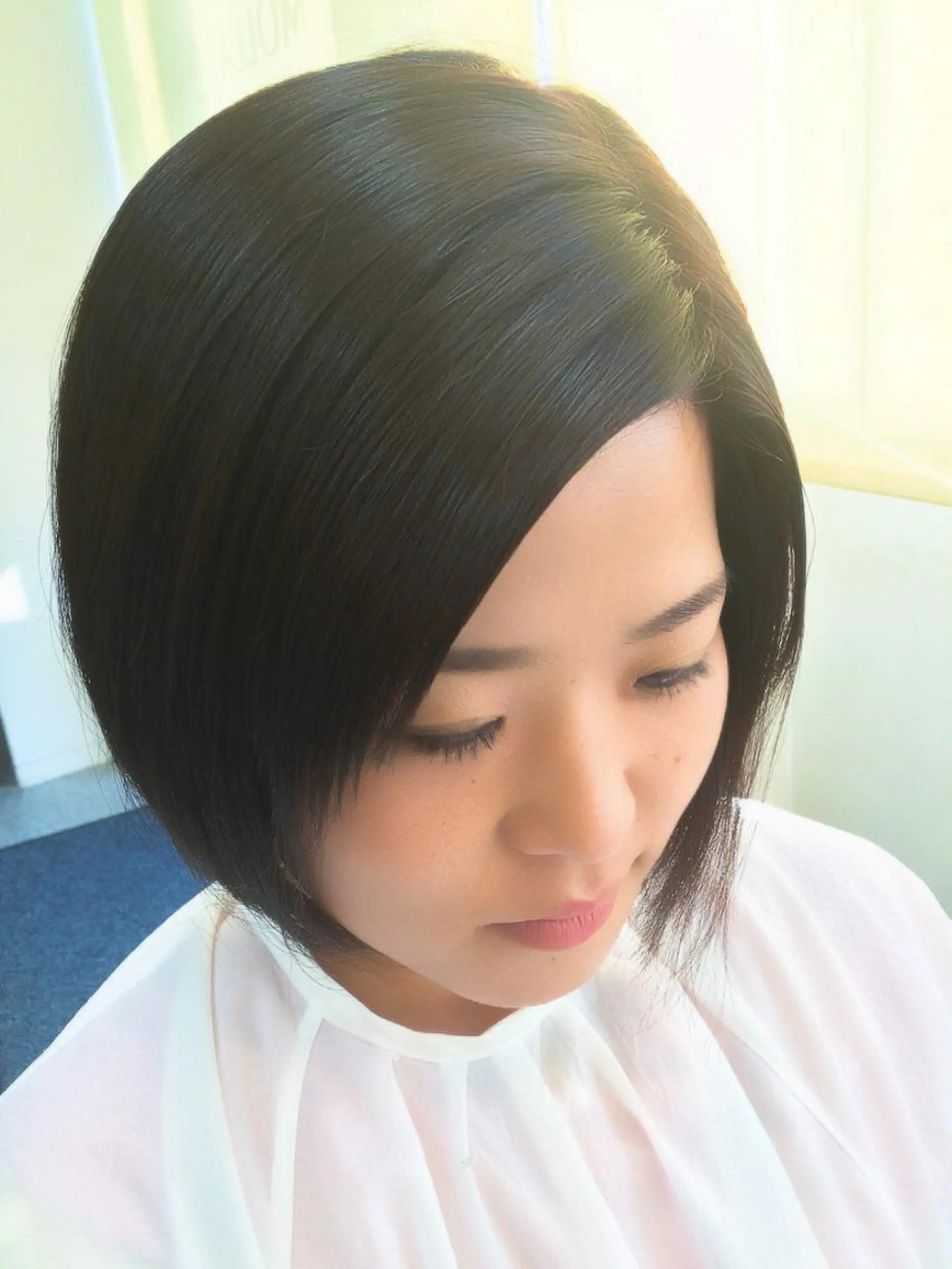 ショート カラー 大野 まゆのヘアスタイル