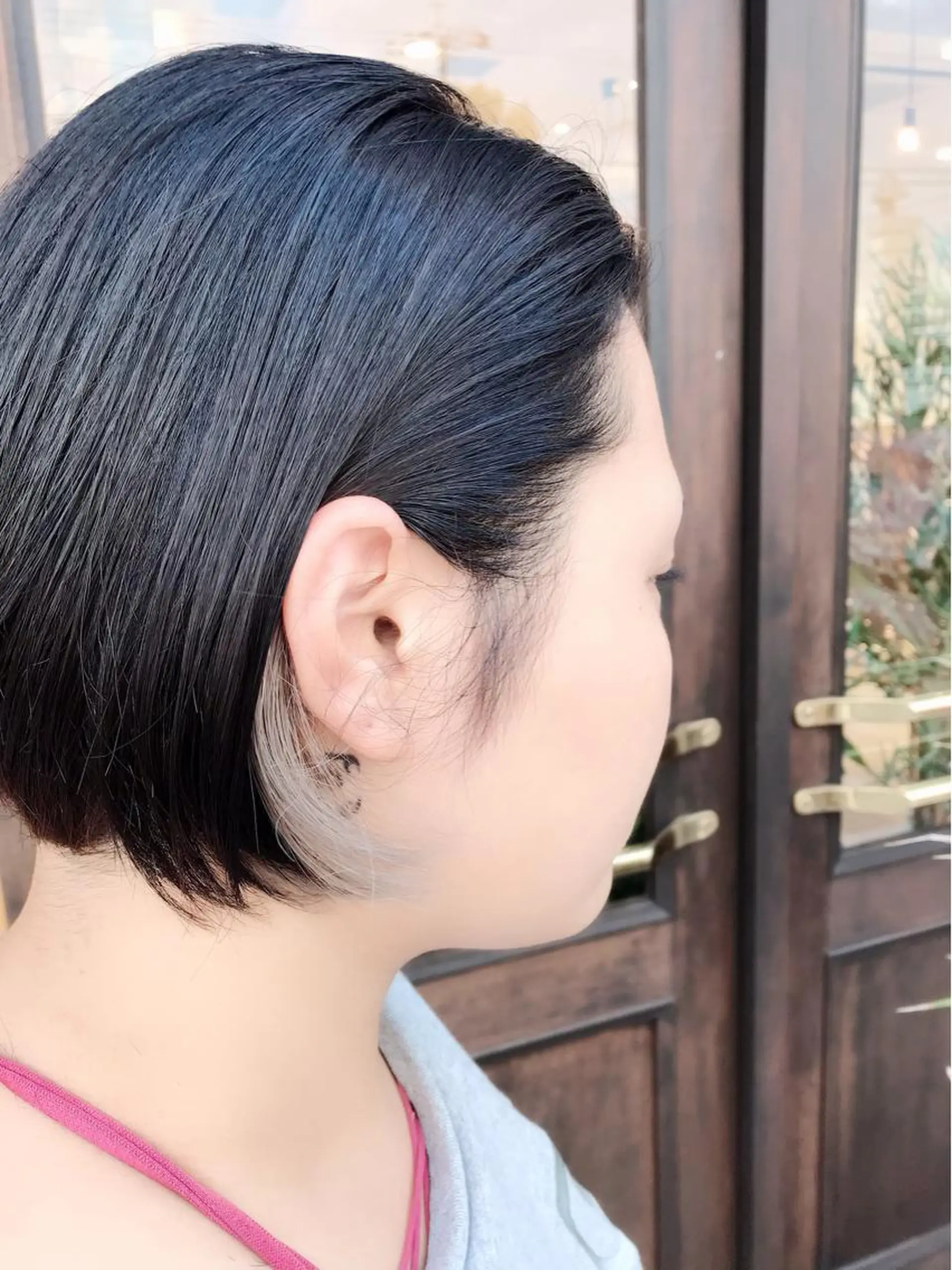 ショート カラー ブリーチ イヤリングカラー インナーカラー ヘアカラー 河田 海陽のヘアスタイル
