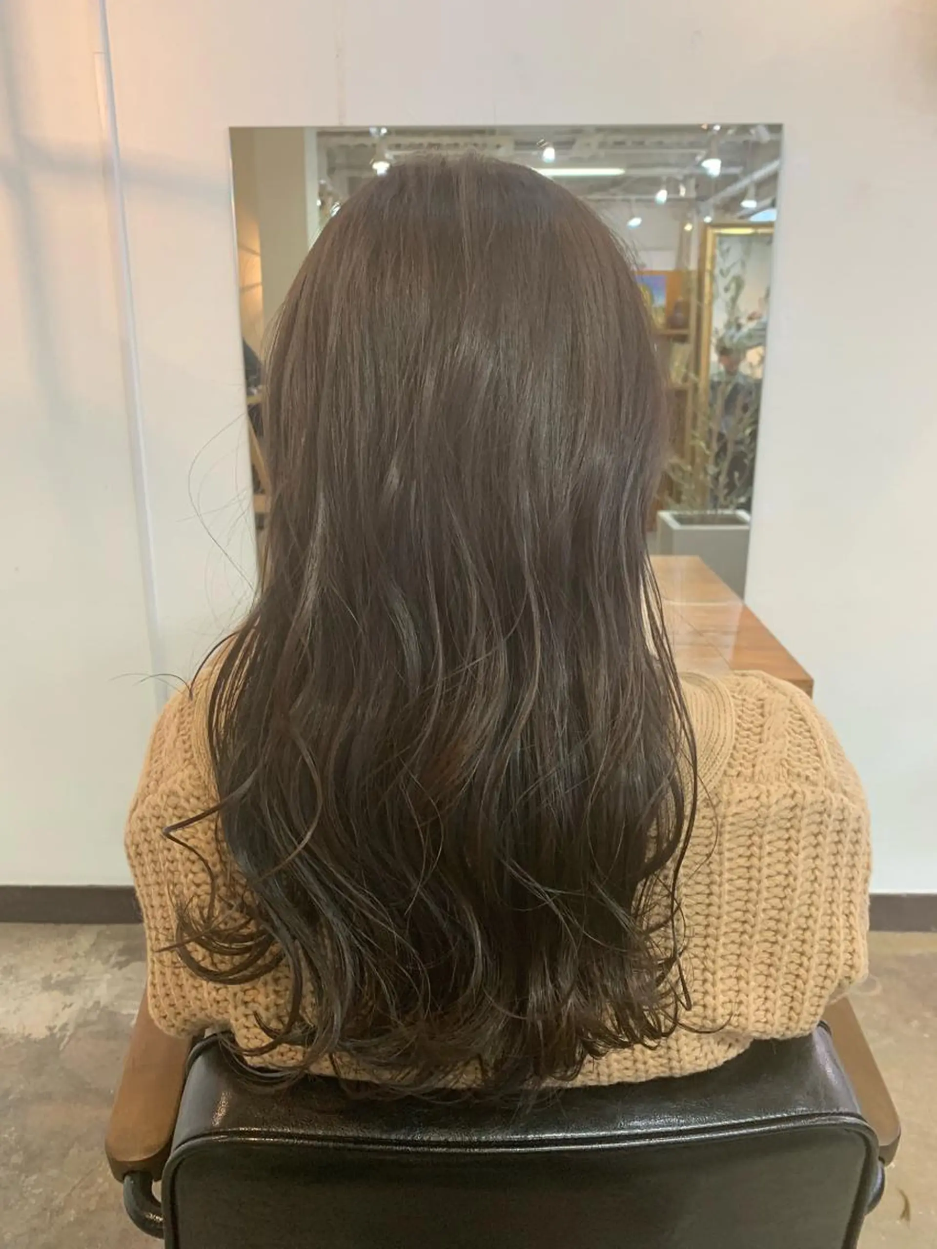 ロング カラー LEB所属・下河 宗太のヘアスタイル