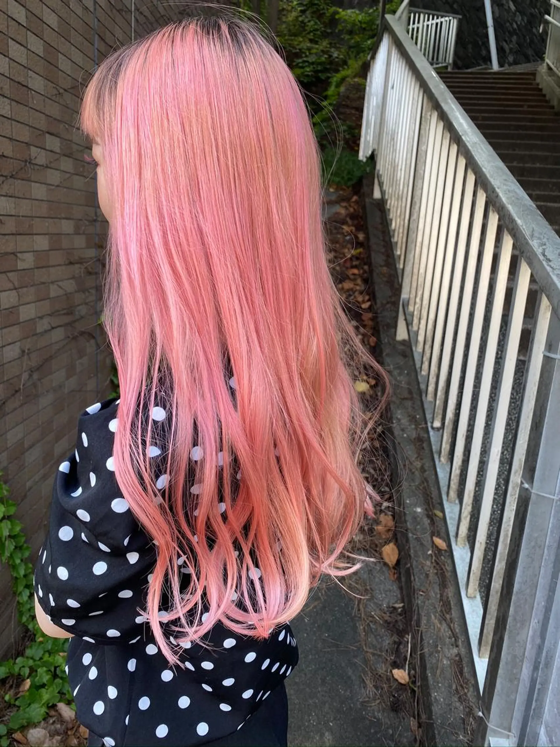 ロング StellA所属・アートディレクター ワダヒサノリのヘアスタイル