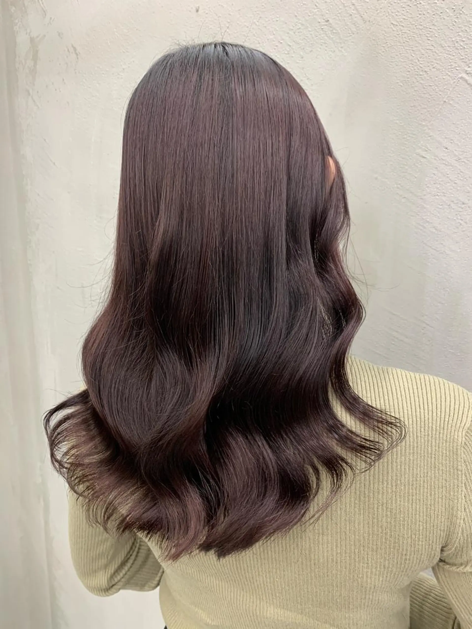 ミディアム カラー ヘアアレンジ ヘアカラー トリートメント RYOSUKE インナーカラーのヘアスタイル