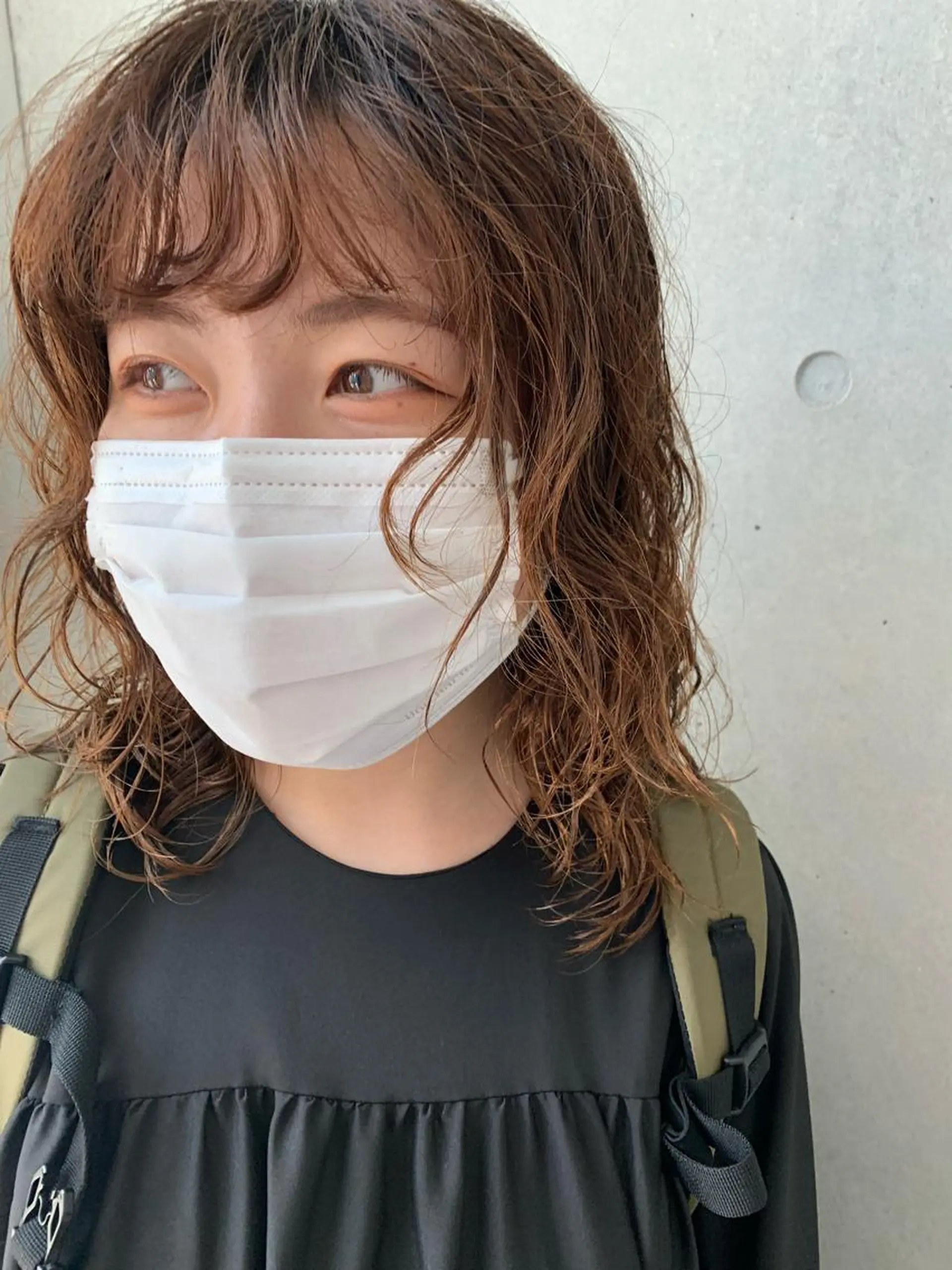 セミロング パーマ カット パーマ ブリーチなしWカラー /地毛風/小林凪沙のヘアスタイル