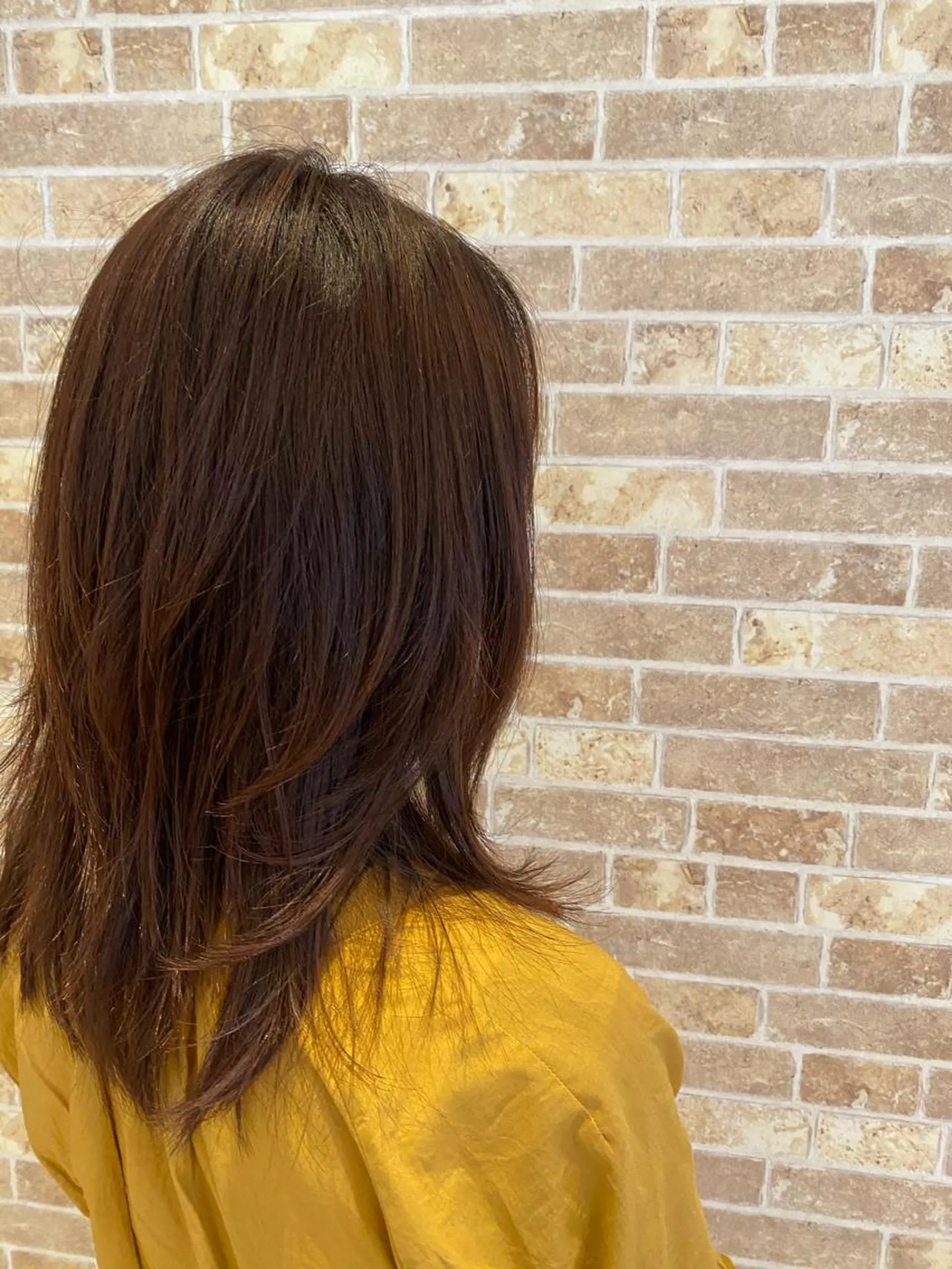 セミロング レイヤーカット ウルフカット スパイキーショート パーマ　具志堅　太志のヘアスタイル