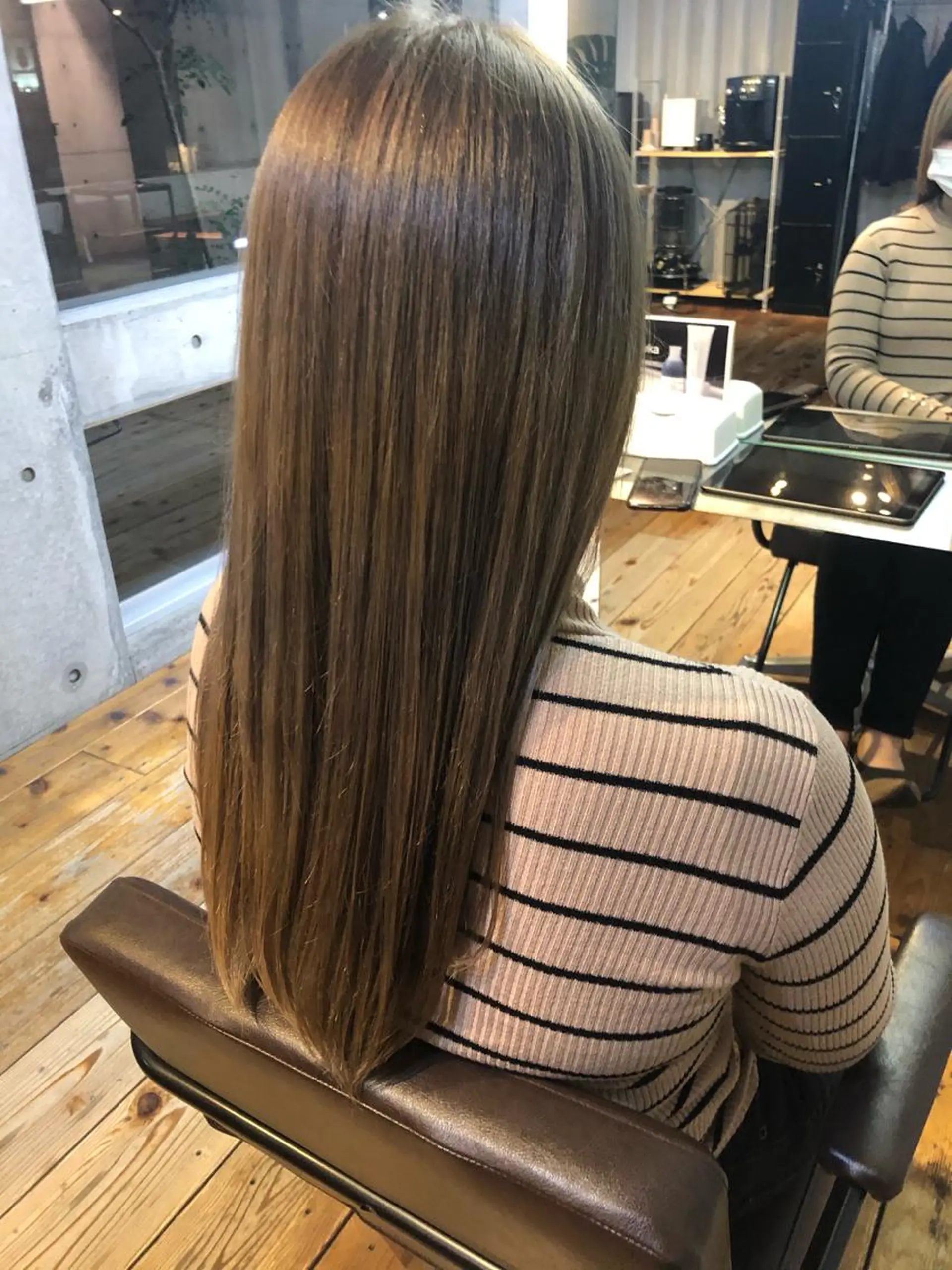 ロング カラー ベージュカラー nagisa /縮毛矯正のヘアスタイル