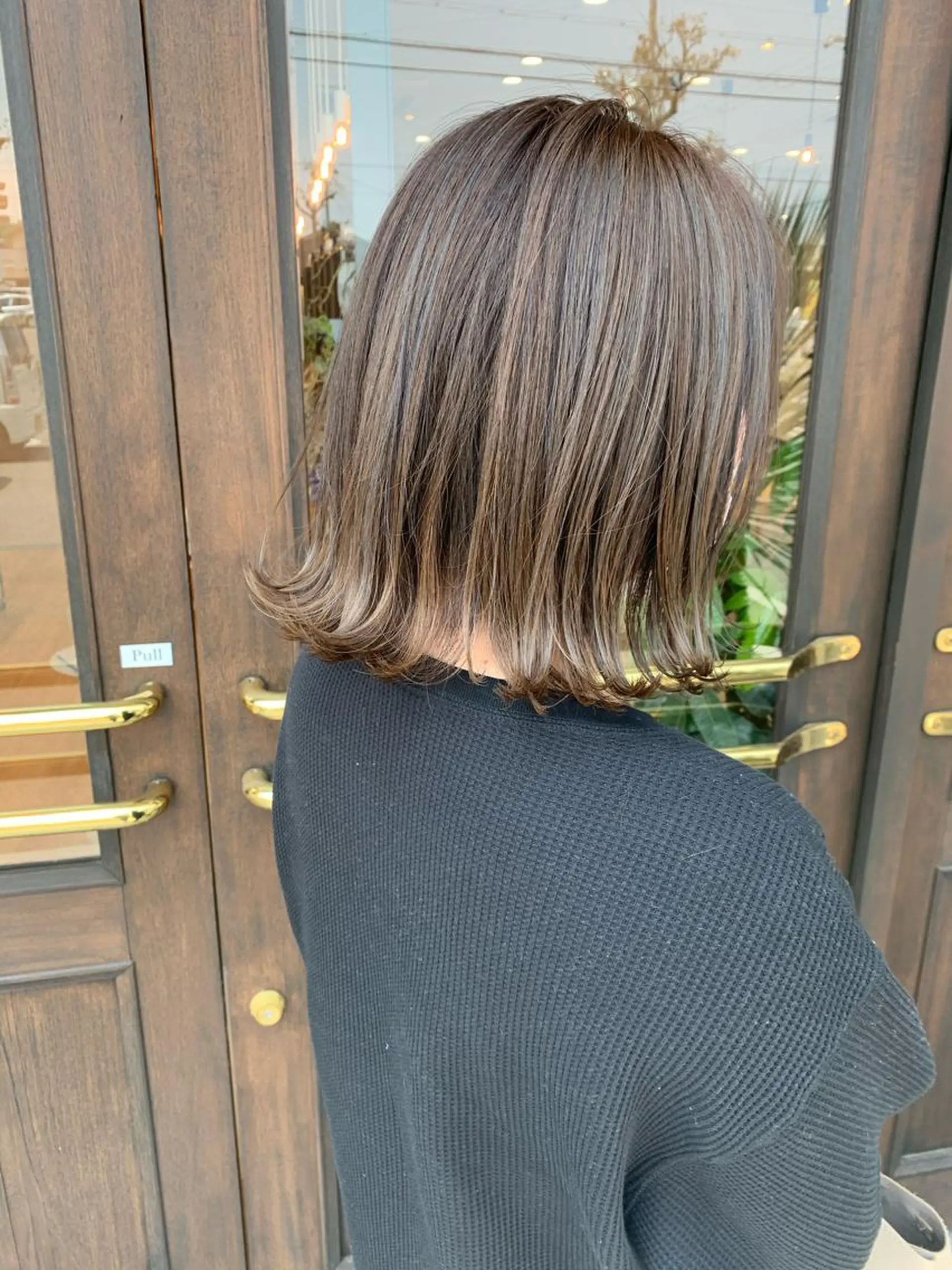 ミディアム カラー 吉原 由菜のヘアスタイル