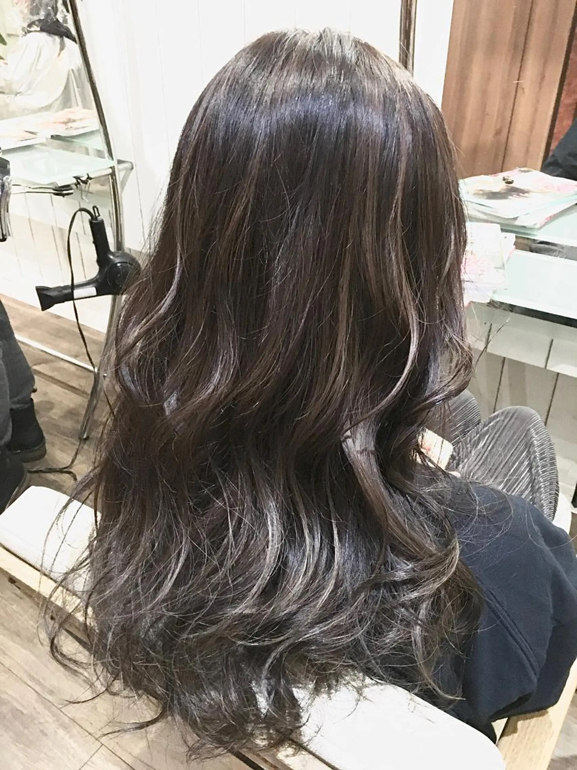 ロング カラー ヘアアレンジ MiU所属・韓国×髪質改善×美髪 縮毛矯正×レイヤーのヘアスタイル