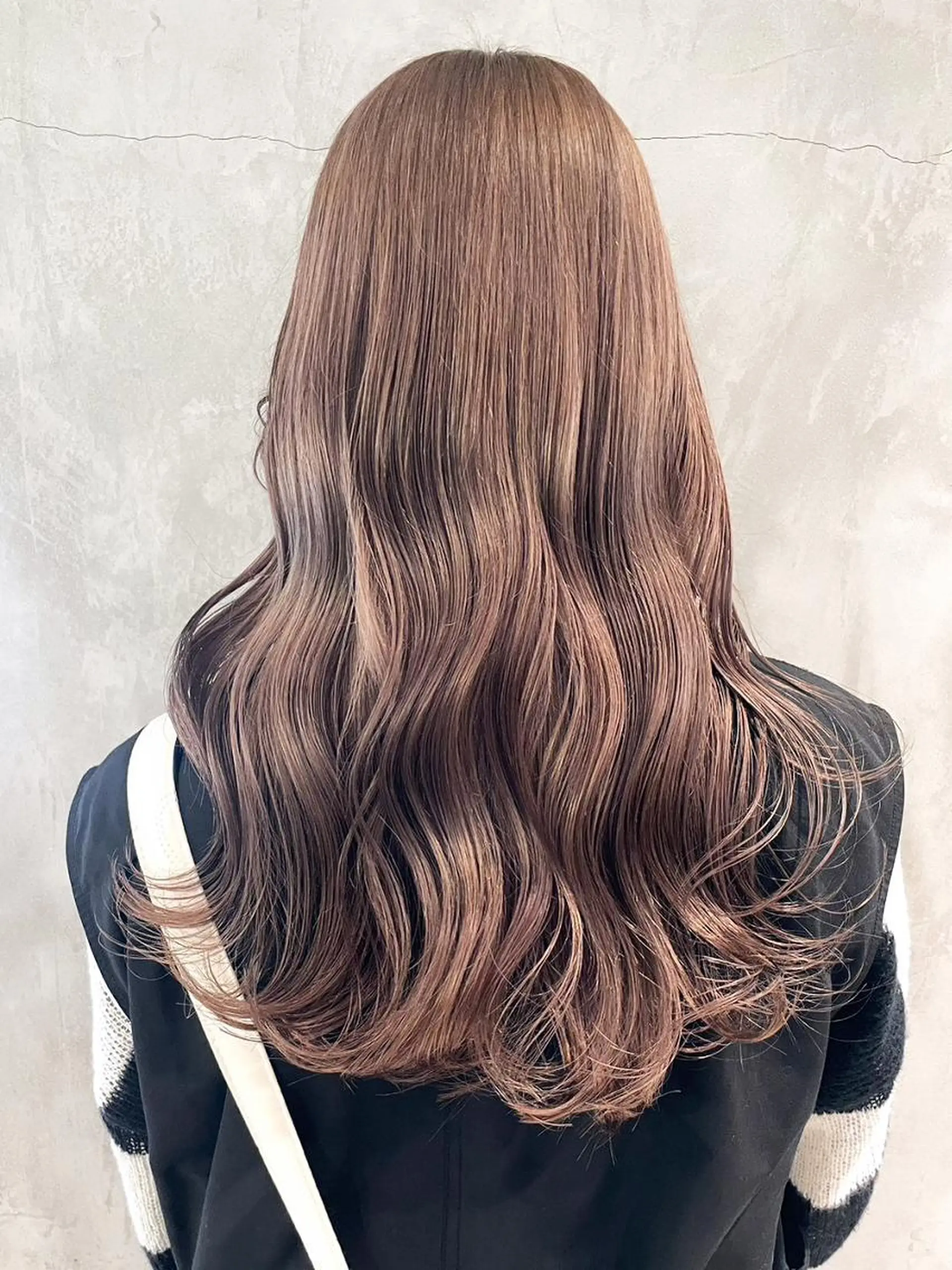 セミロング カラー パーマ ヘアアレンジ ベージュカラー オリーブベージュ カット ヘアカラー トリートメント ITbyALBUM 中野店のヘアスタイル