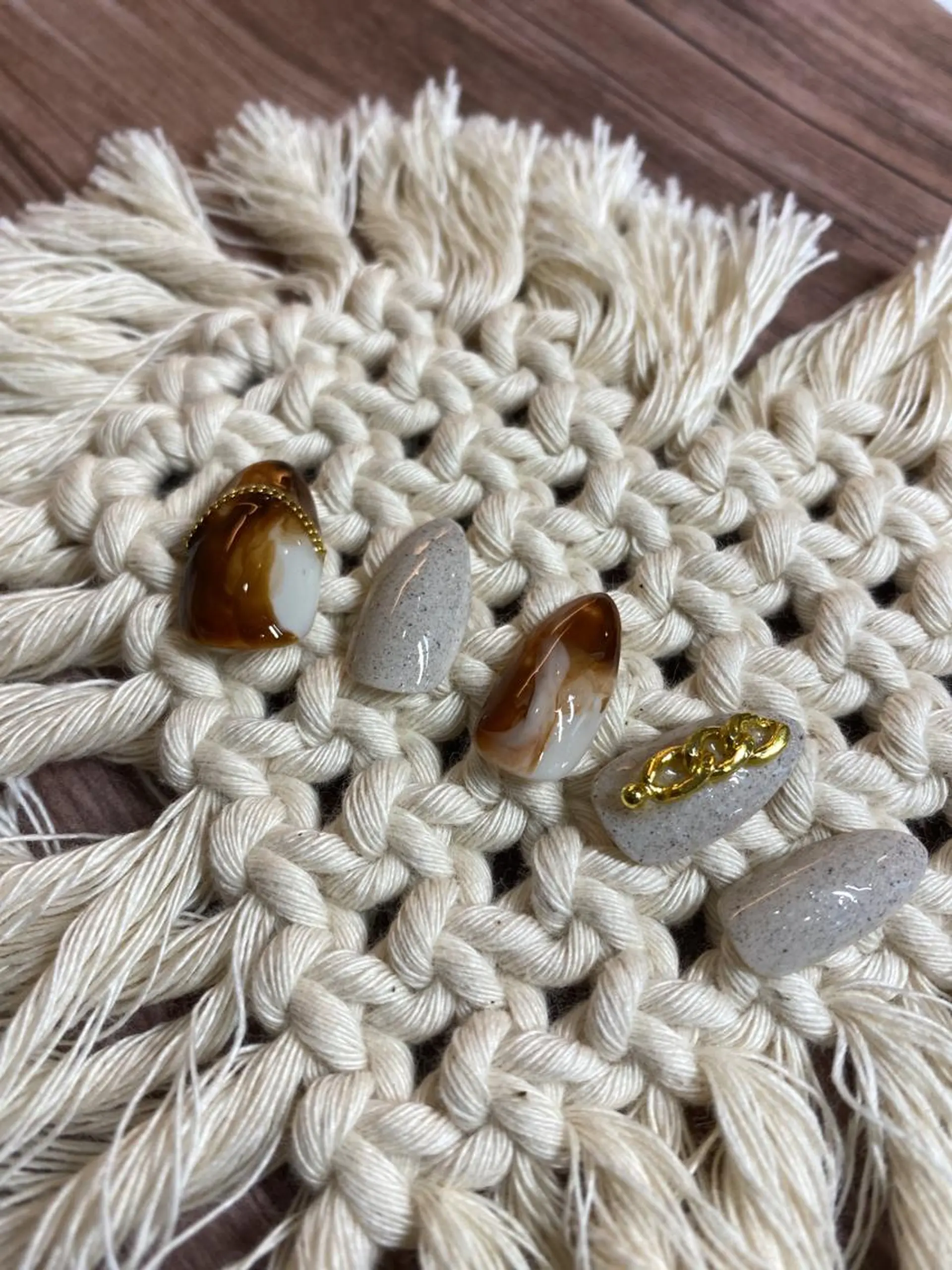 ネイル ハンドネイル nailsalon ViViのネイルデザイン