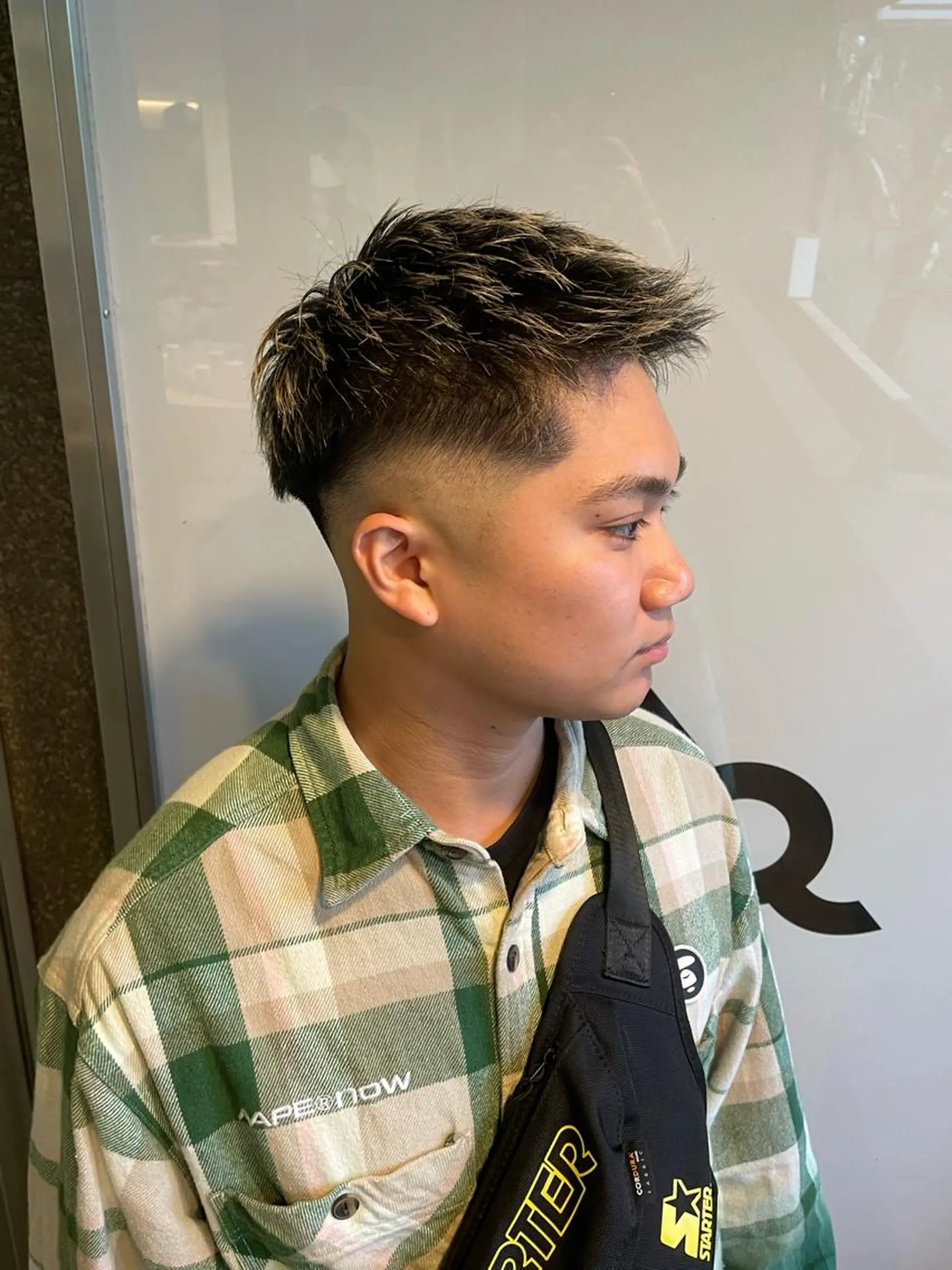 カラー メンズ フェードカット メンズメッシュ スキンフェード メッシュ ヘアカラー トリートメント Le'a所属・渋谷/フェード/ 國分 翔のヘアスタイル